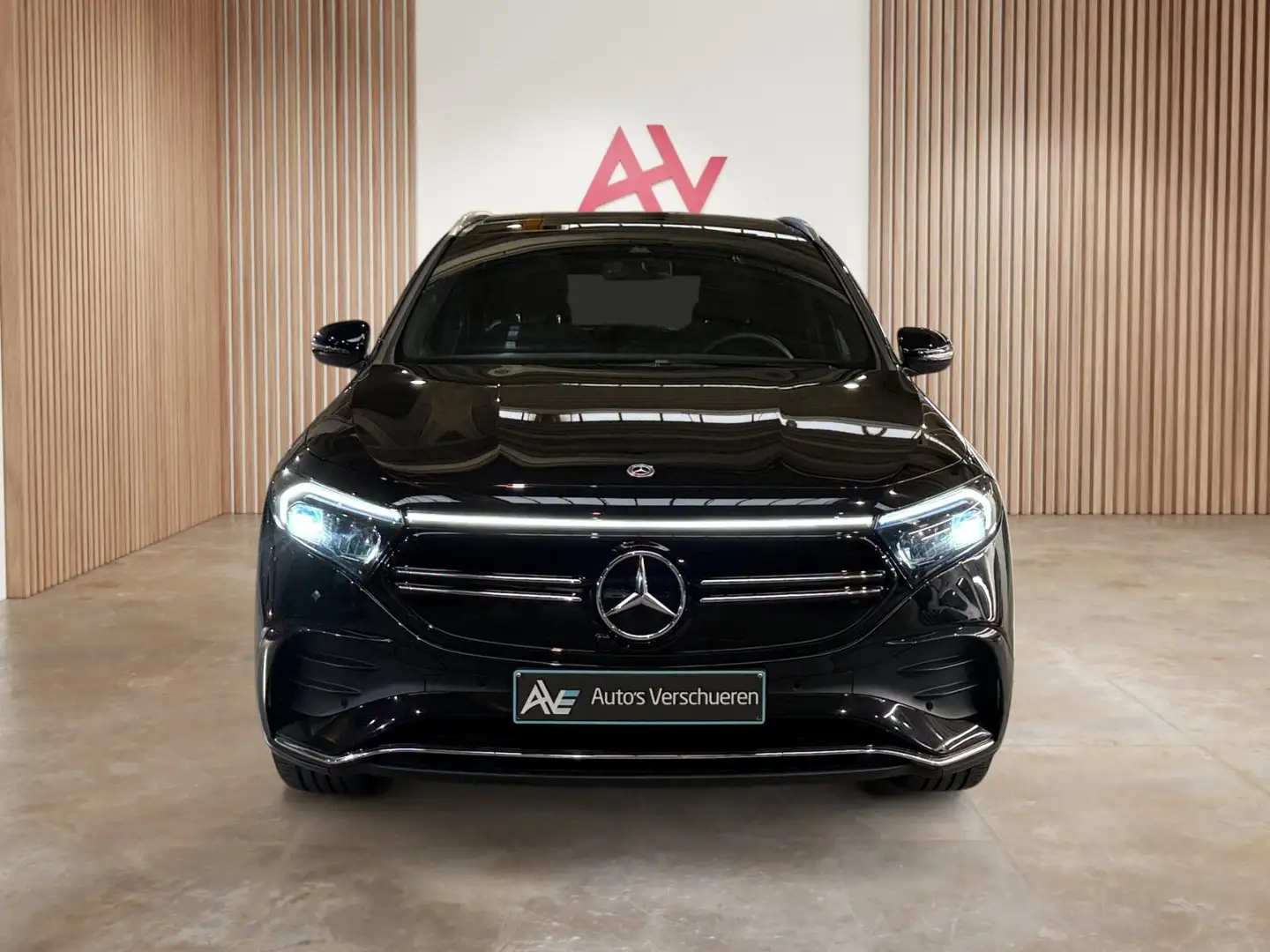 Mercedes-Benz EQA 300 4Matic AMG-Line ** Trekhaak | Pano | Camera Noir - 2