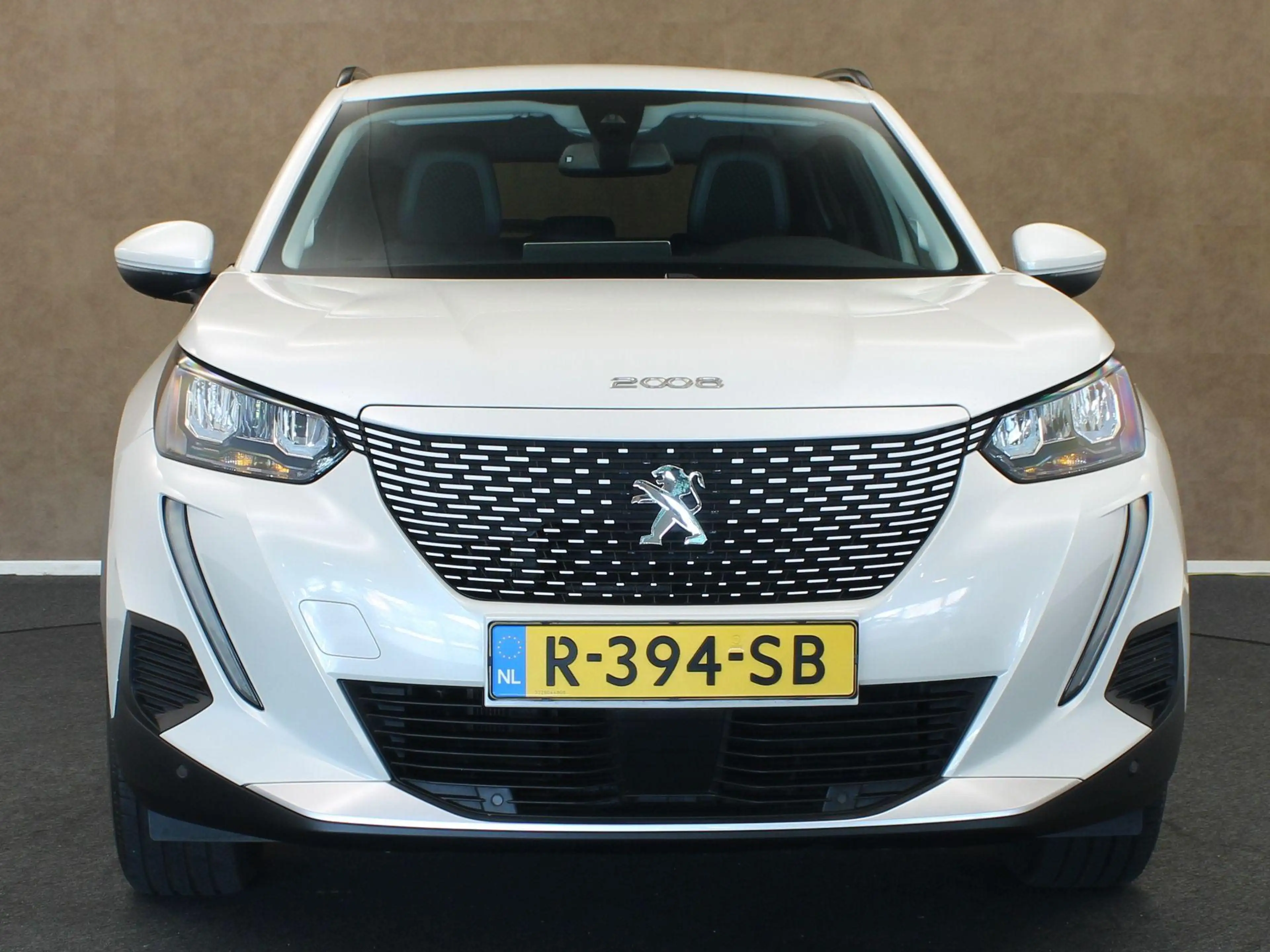 Peugeot e-2008 EV Allure 50 kWh - 1 FASE LADEN - SOH 89.44%!! - P — photo 9