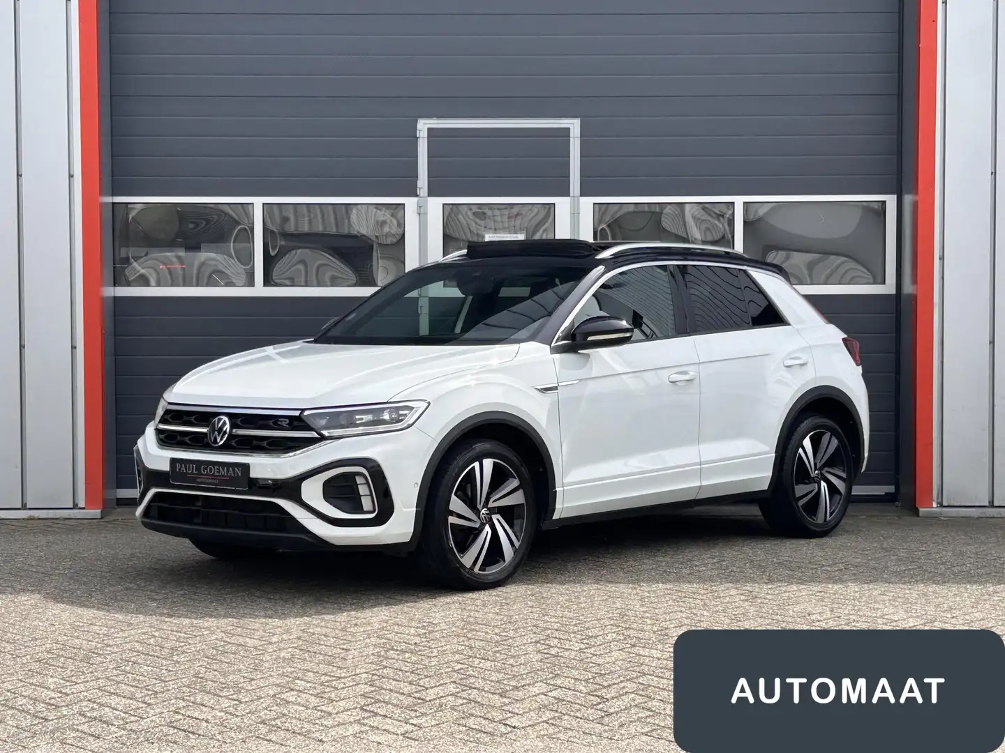 Volkswagen T-Roc 1.5 TSI R-Line Business+ | Pano | Leder | Virtual Wit - 2