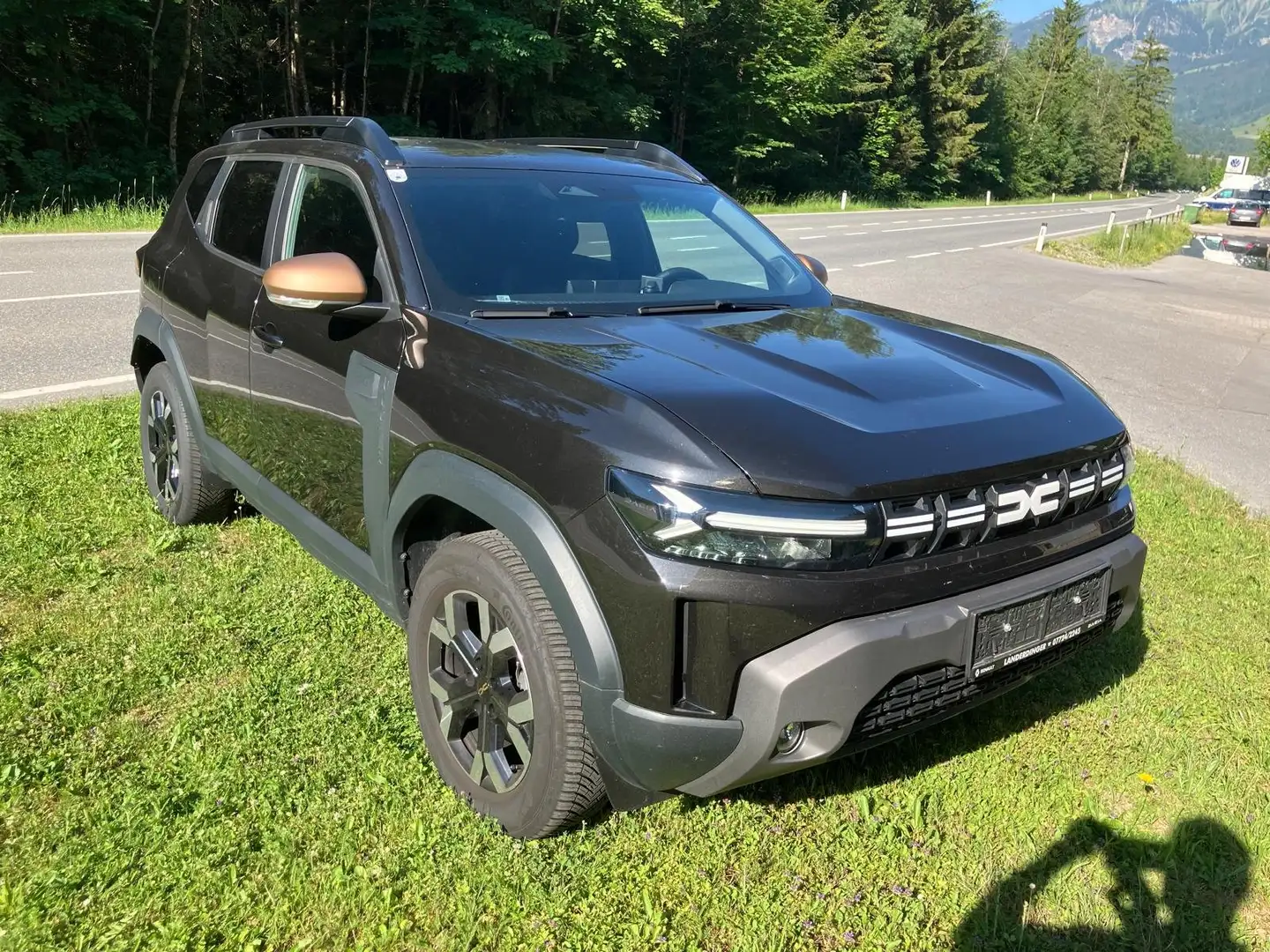 Dacia Duster Extreme TCe 130 mHev 4x4 Schwarz - 1