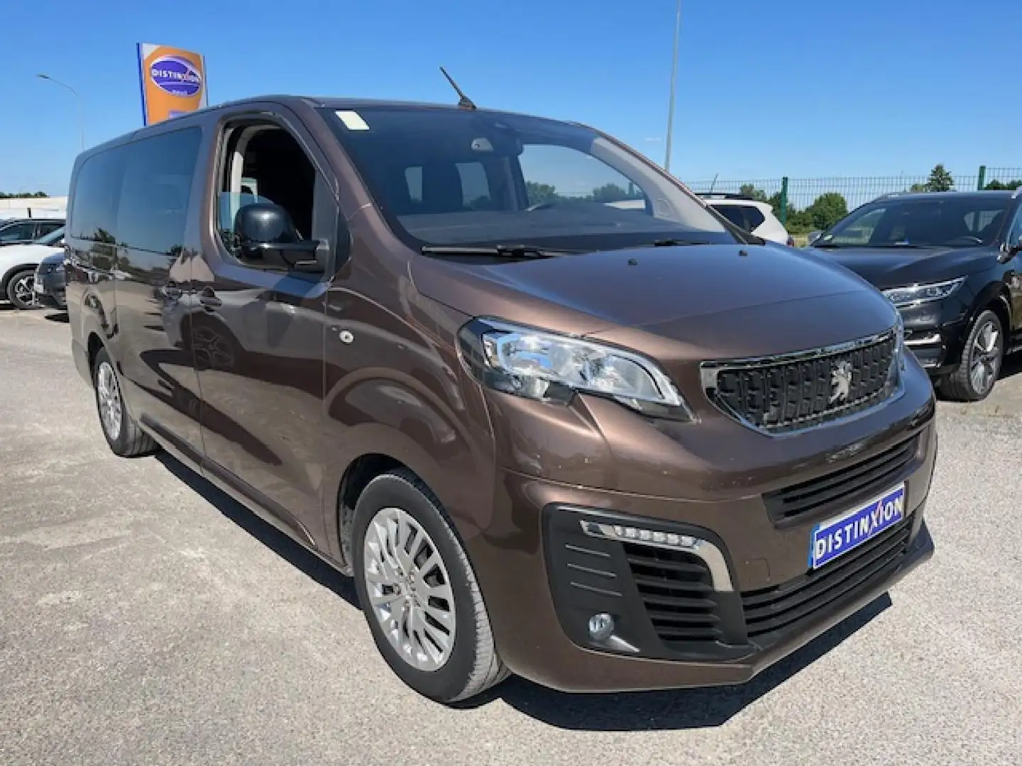 Peugeot Traveller Long 1.5 BlueHDi - 120 S\u0026S  Business Brun - 2
