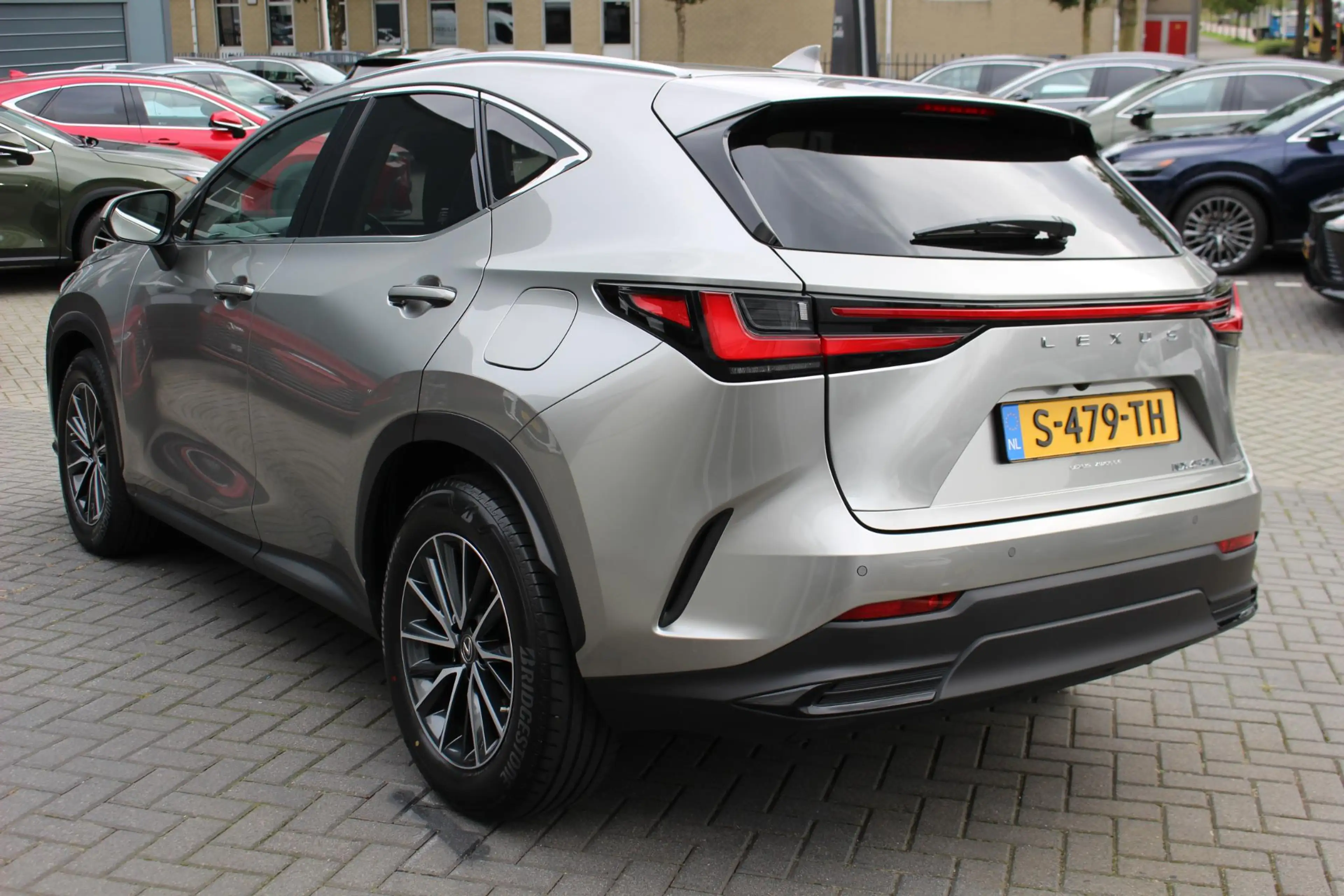 Lexus NX 450h+ AWD Launch Edition NL-AUTO — photo 5