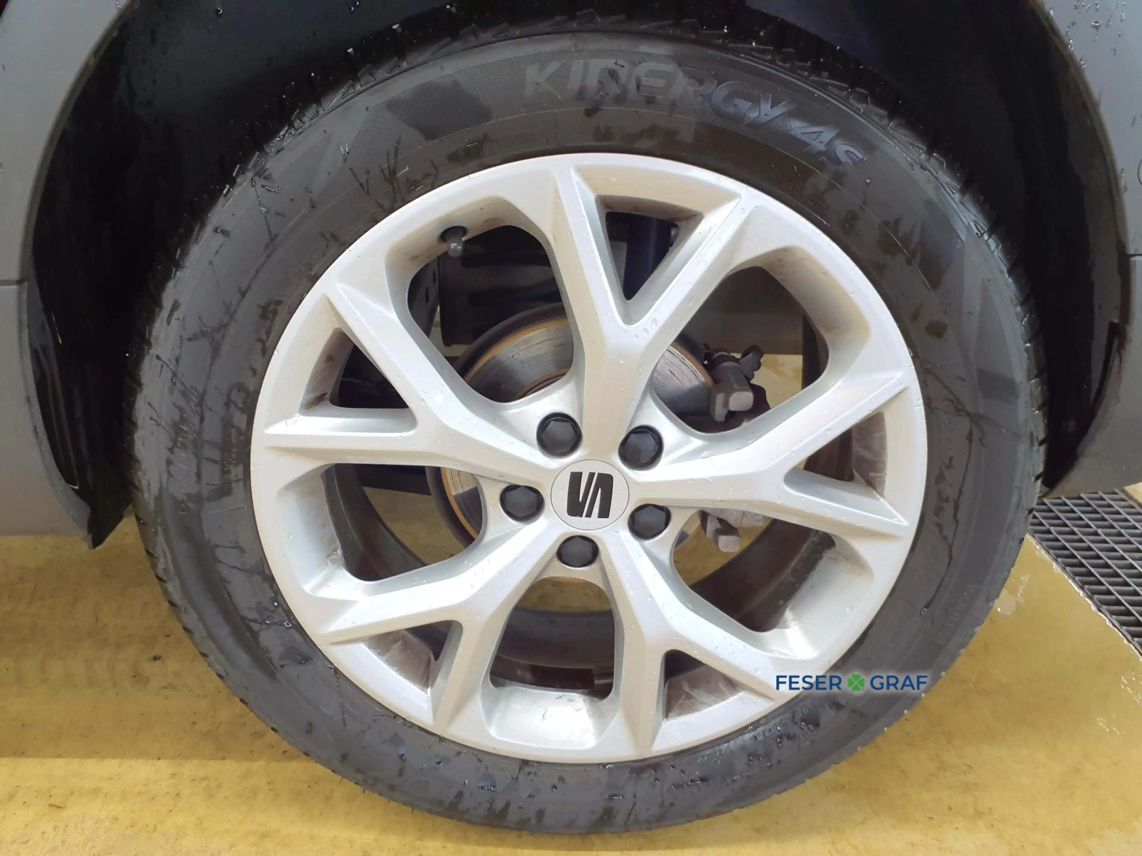 SEAT Arona 1.5 TSI FR DSG ACC Alu 17" Navi RüKa Sitzh — photo 4