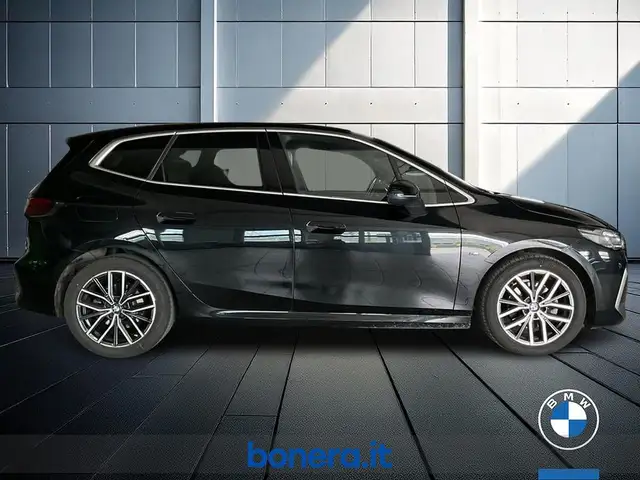 BMW 2 Series view 5