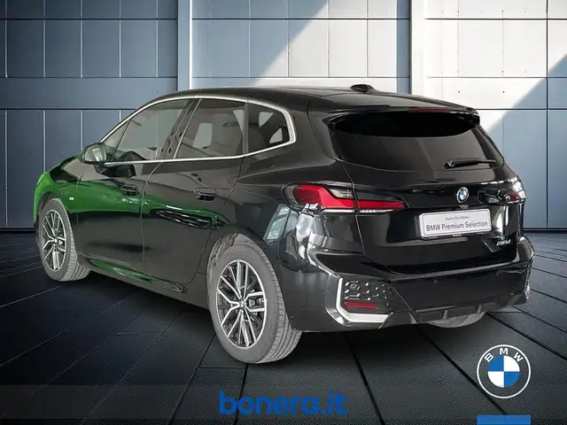 BMW 2 Series view 8