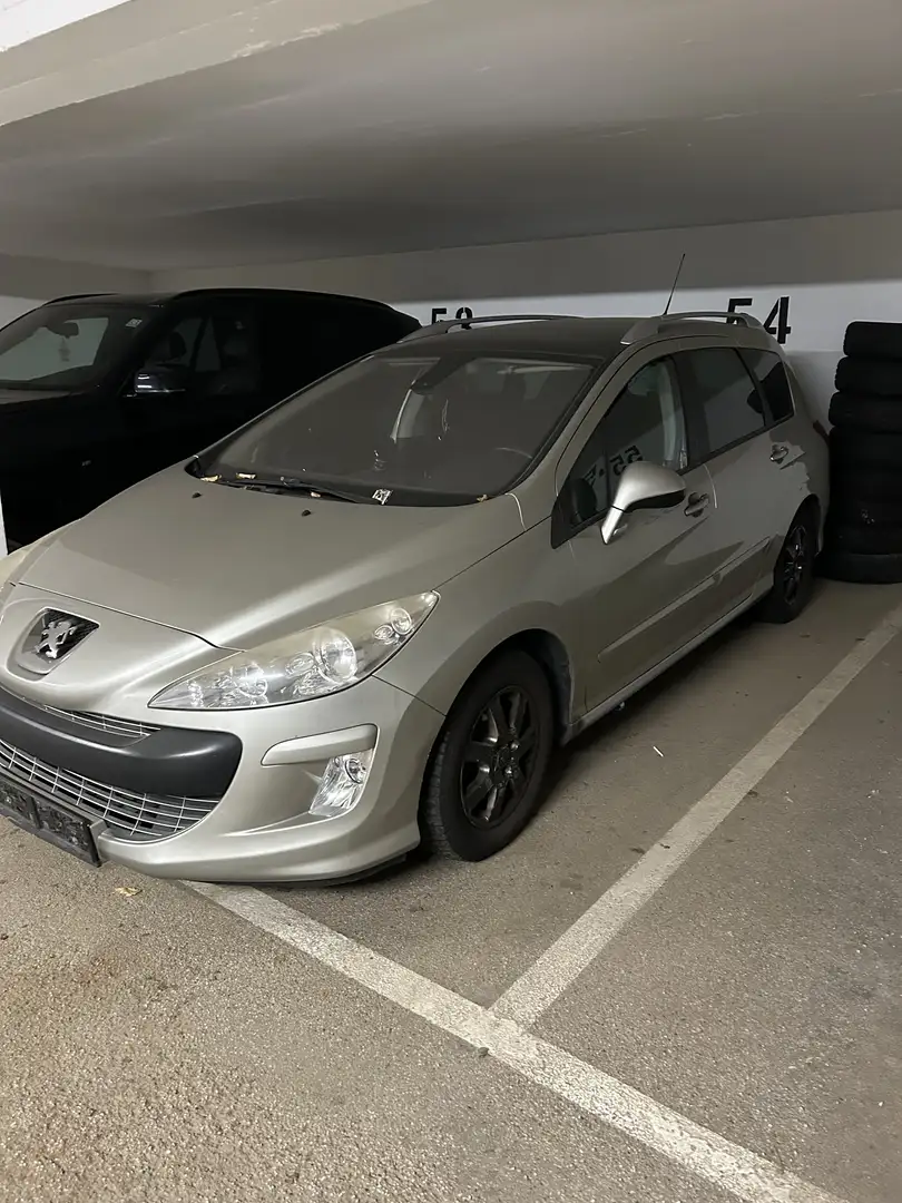 Peugeot 308 Silber - 2