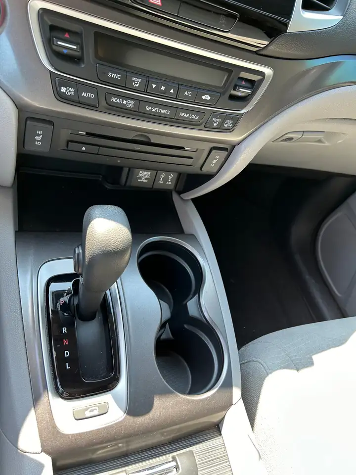 Honda Pilot photo Honda Pilot
