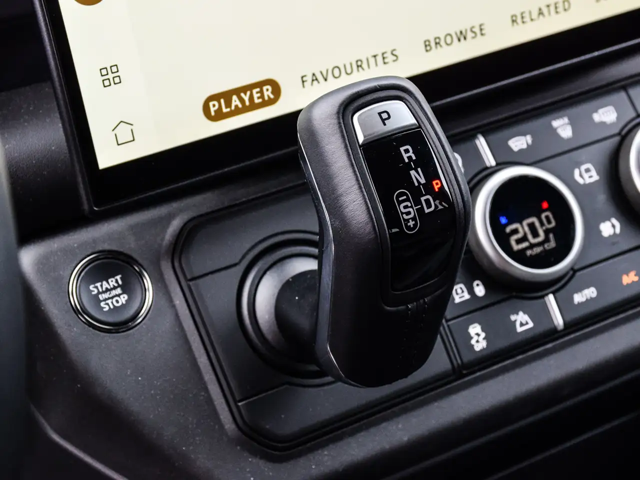 Land Rover Defender 2026 — фото 26