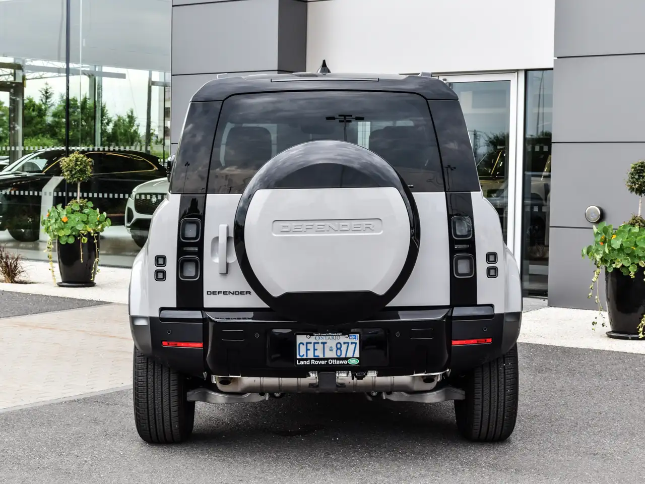 Land Rover Defender 2026