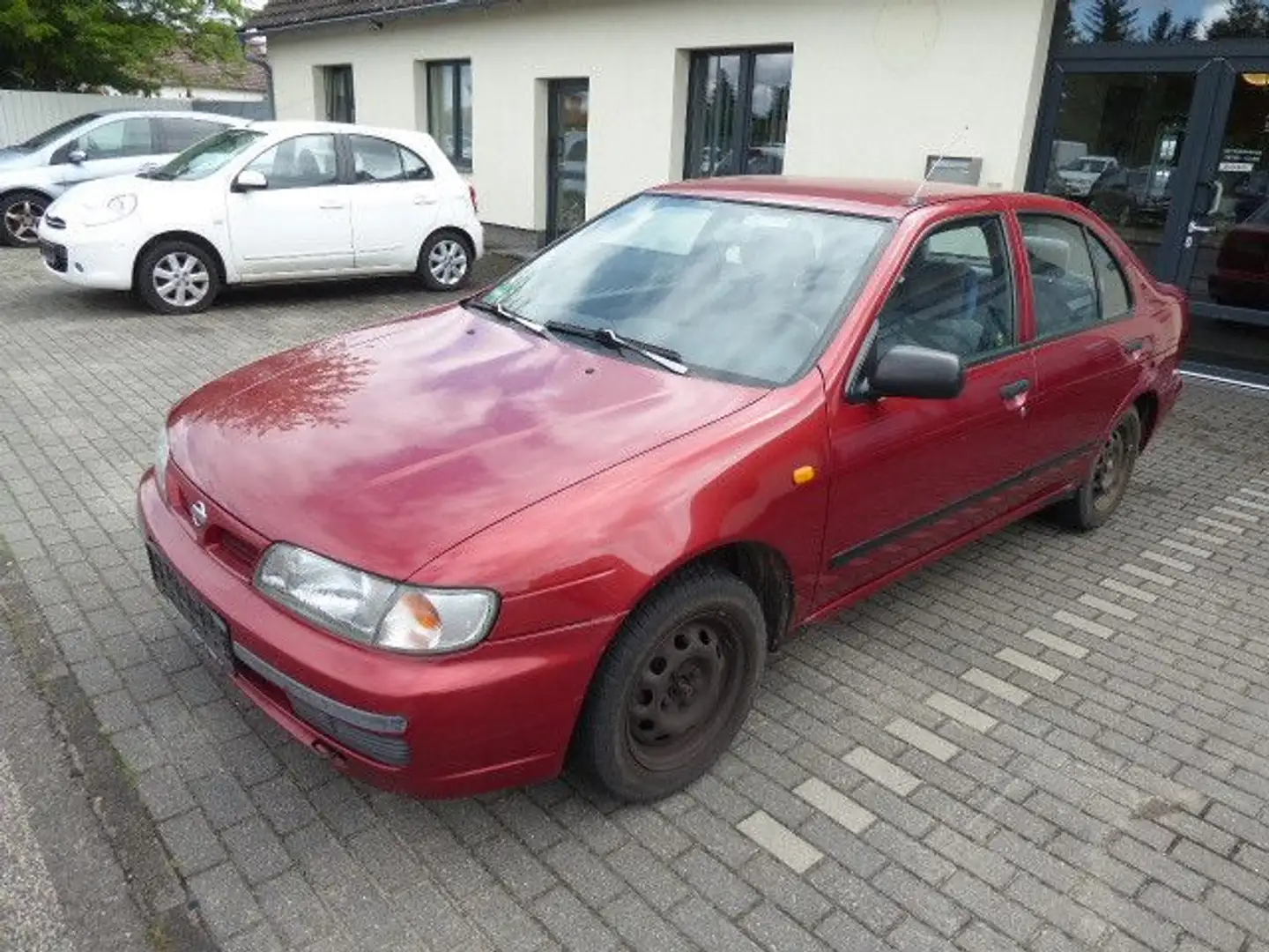 Nissan Almera 1.4 Classic Rouge - 2