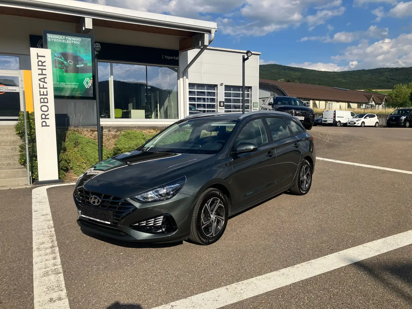 Hyundai i30 Kombi Edition 30 1,5 DPI Grau - 1