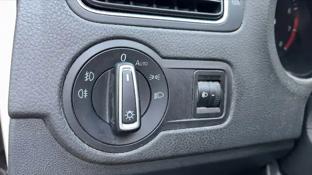 Volkswagen Polo view 13