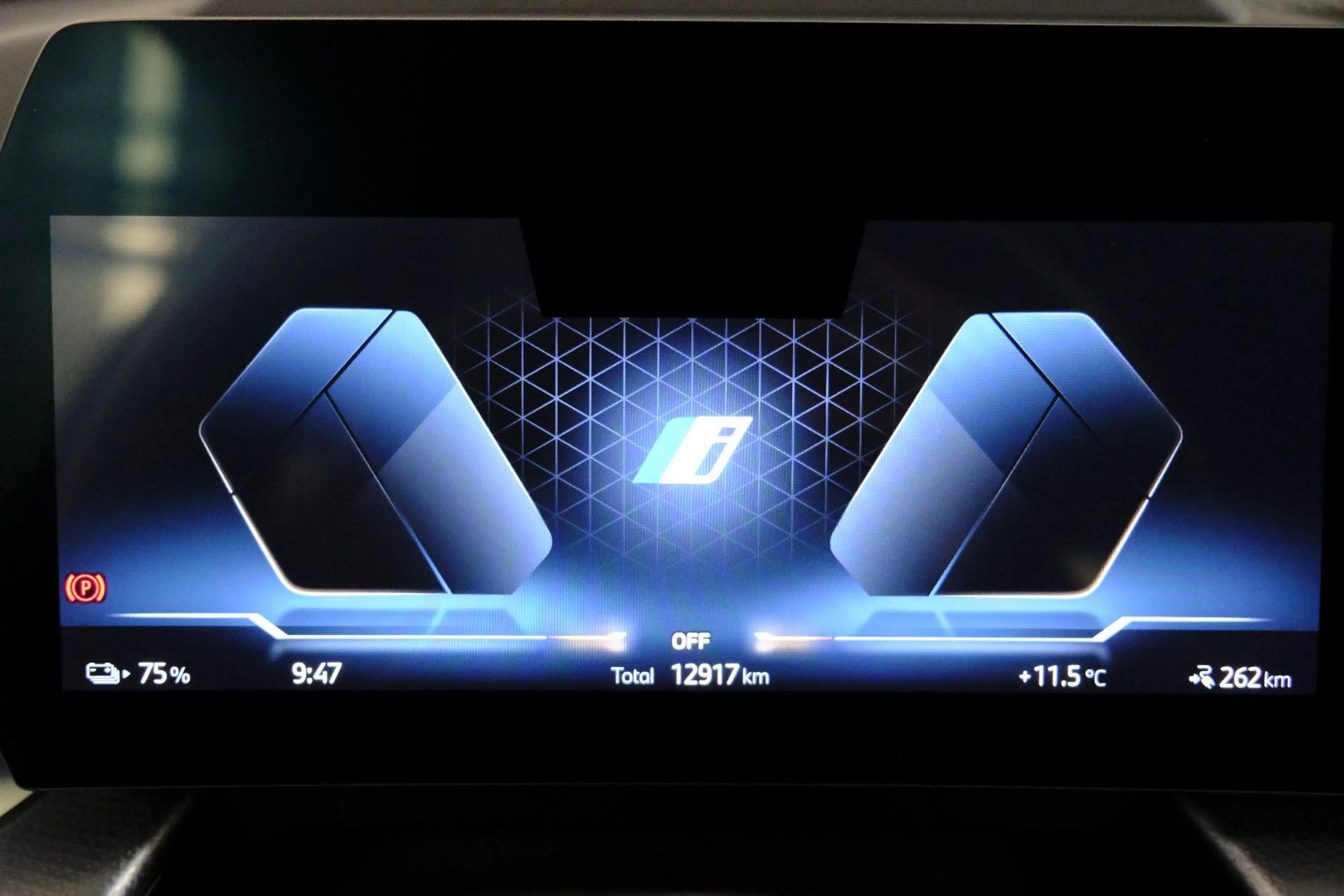 BMW iX1 30 xDrive M Sport*PANO*AHK*HUD*H&K*360°1HD — photo 14