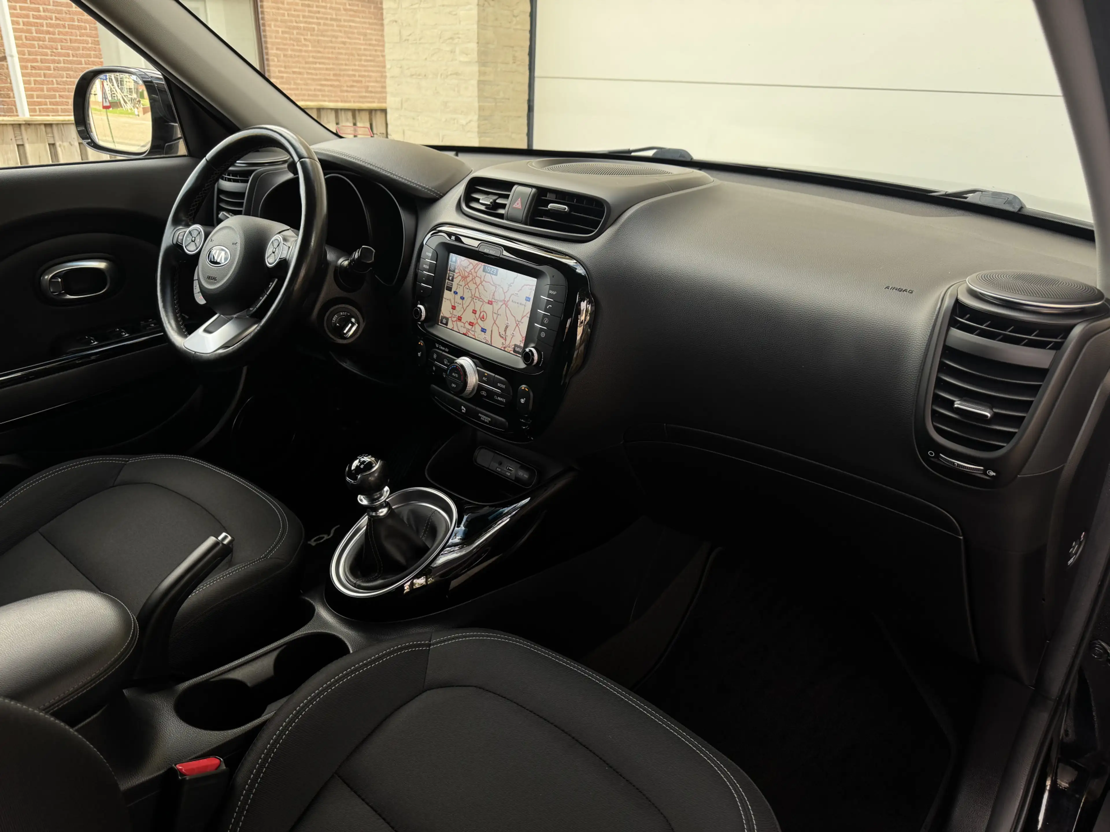 Kia Soul 1.6 132pk DreamTeam Navi Clima Camera Stuur en Sto — photo 6