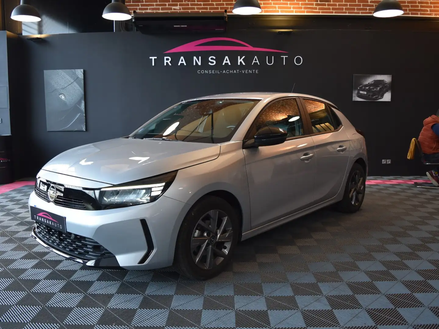 Opel Corsa Corsa 1.2 75 ch BVM5 Edition Gris - 1