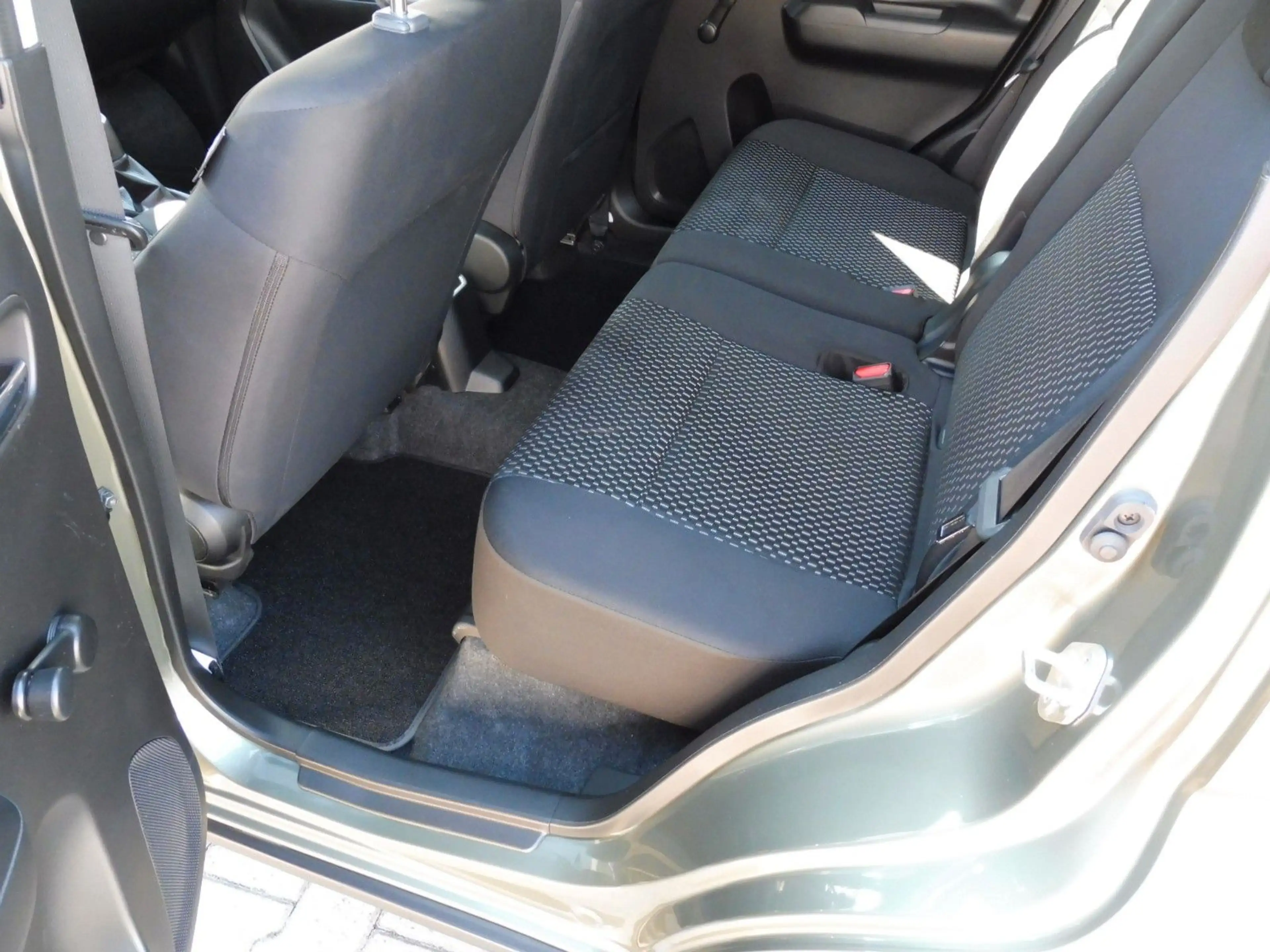 Suzuki Ignis Comfort — photo 17