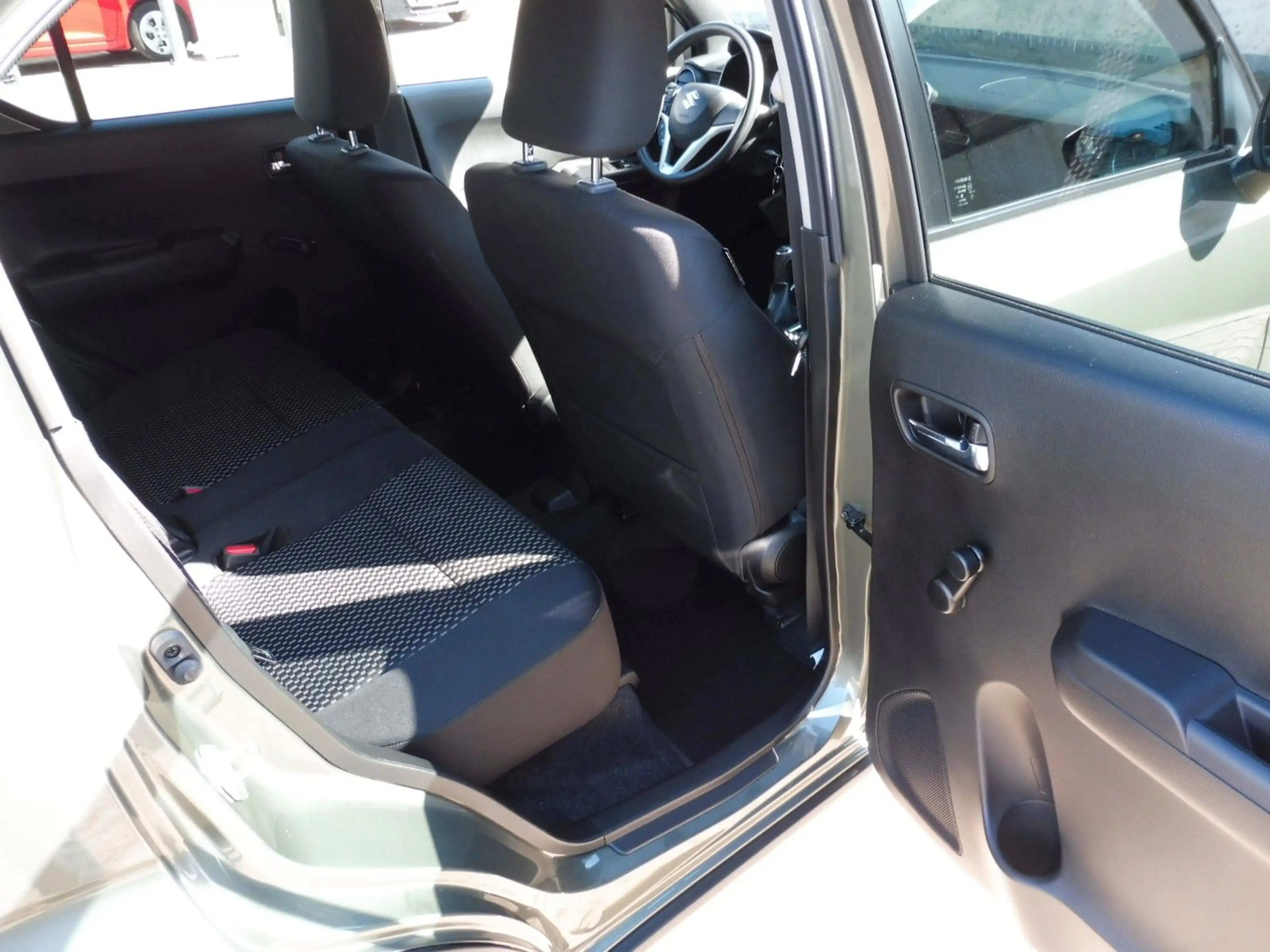 Suzuki Ignis Comfort — photo 19