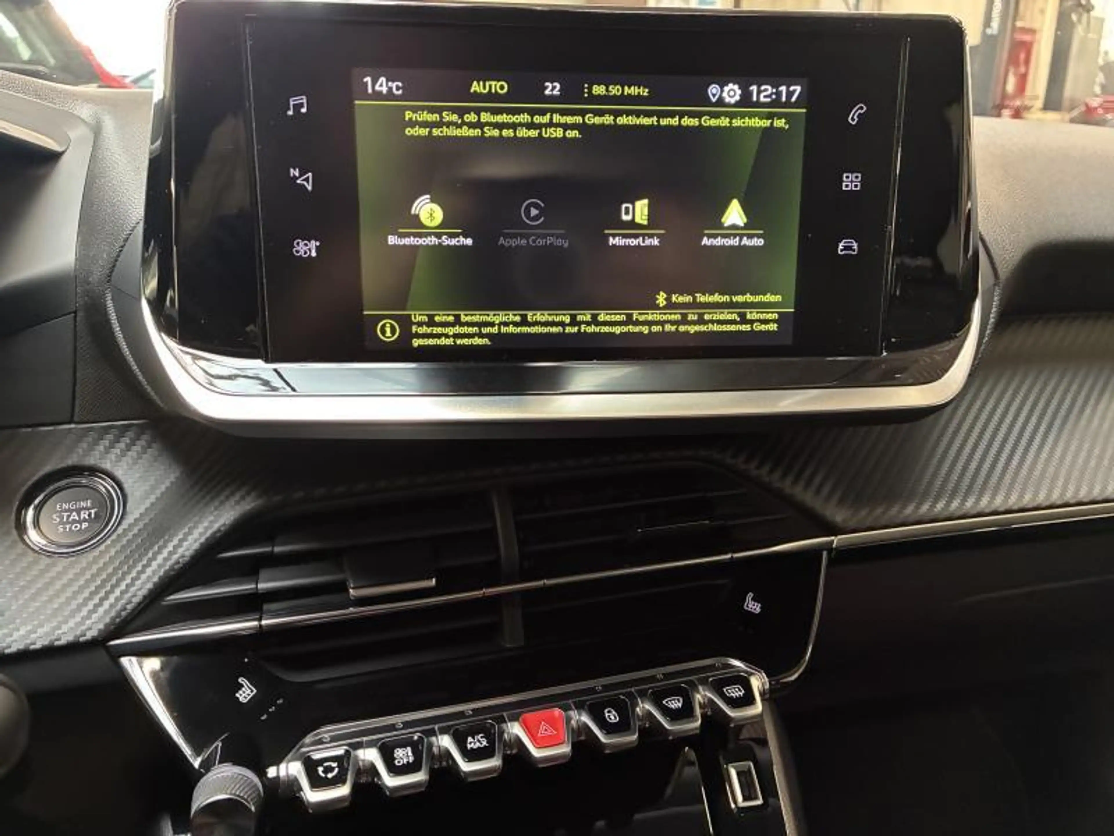 Peugeot 2008 II Allure Pack — photo 12