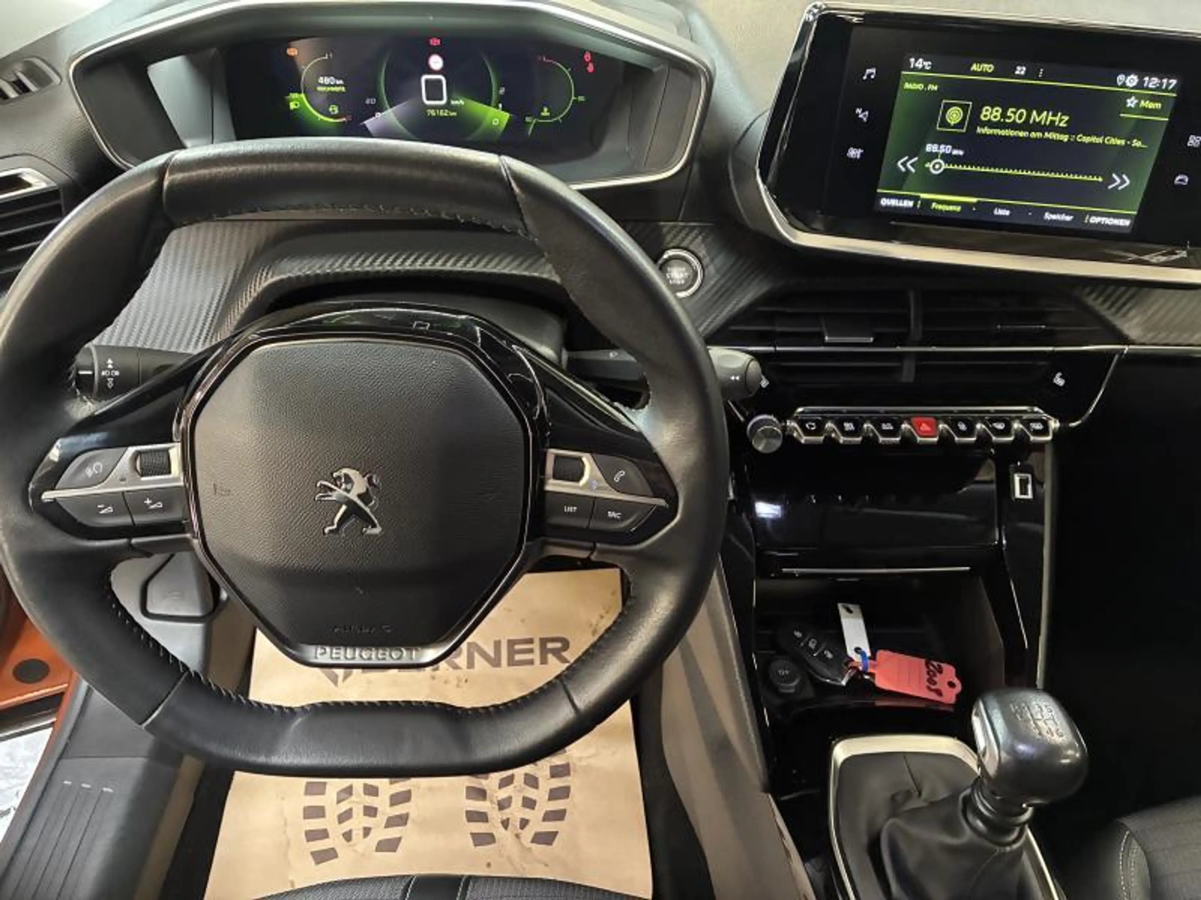 Peugeot 2008 II Allure Pack — photo 9