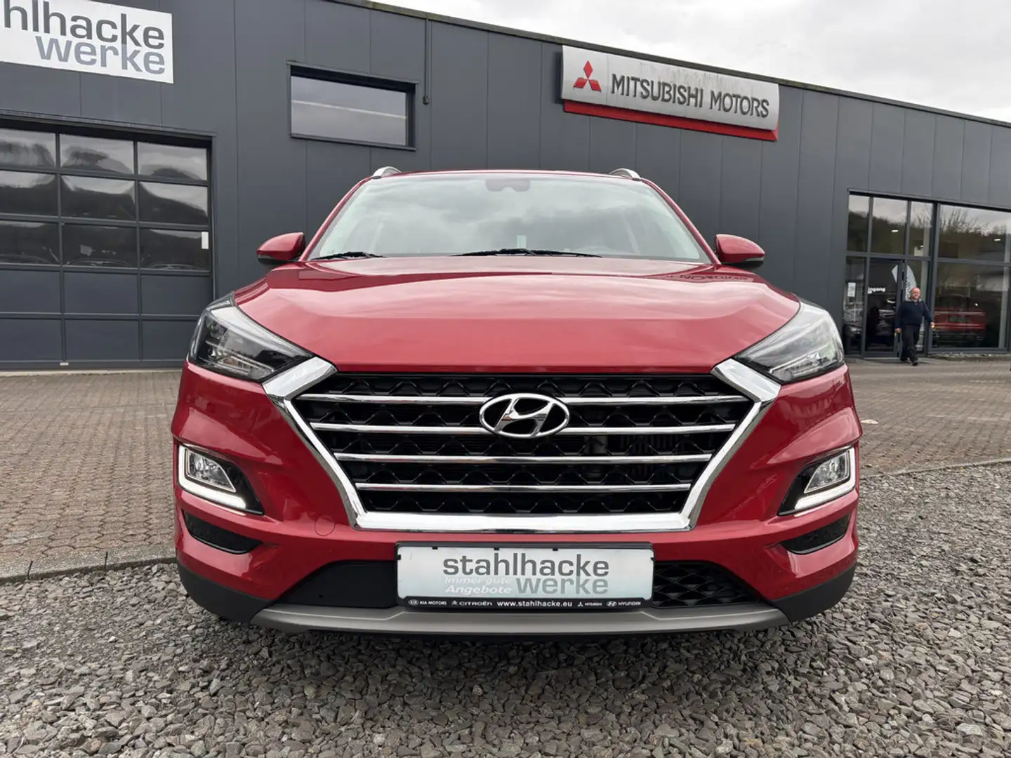 Hyundai TUCSON 1.6 Style 2WD Rot - 2