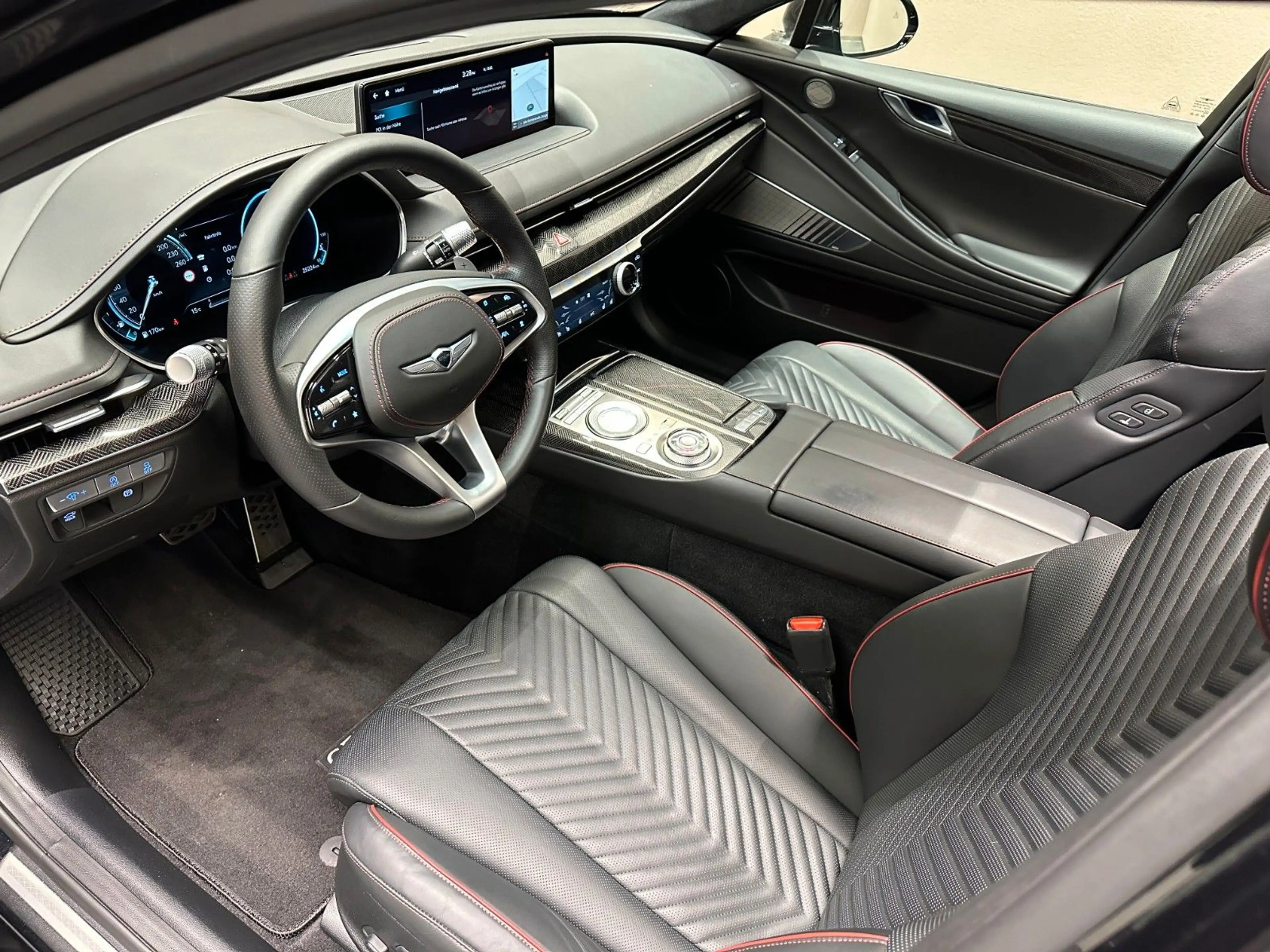 Genesis G80 2.5T RWD Sport *PANORAMADACH*SOUNDSYSTEM* — photo 8