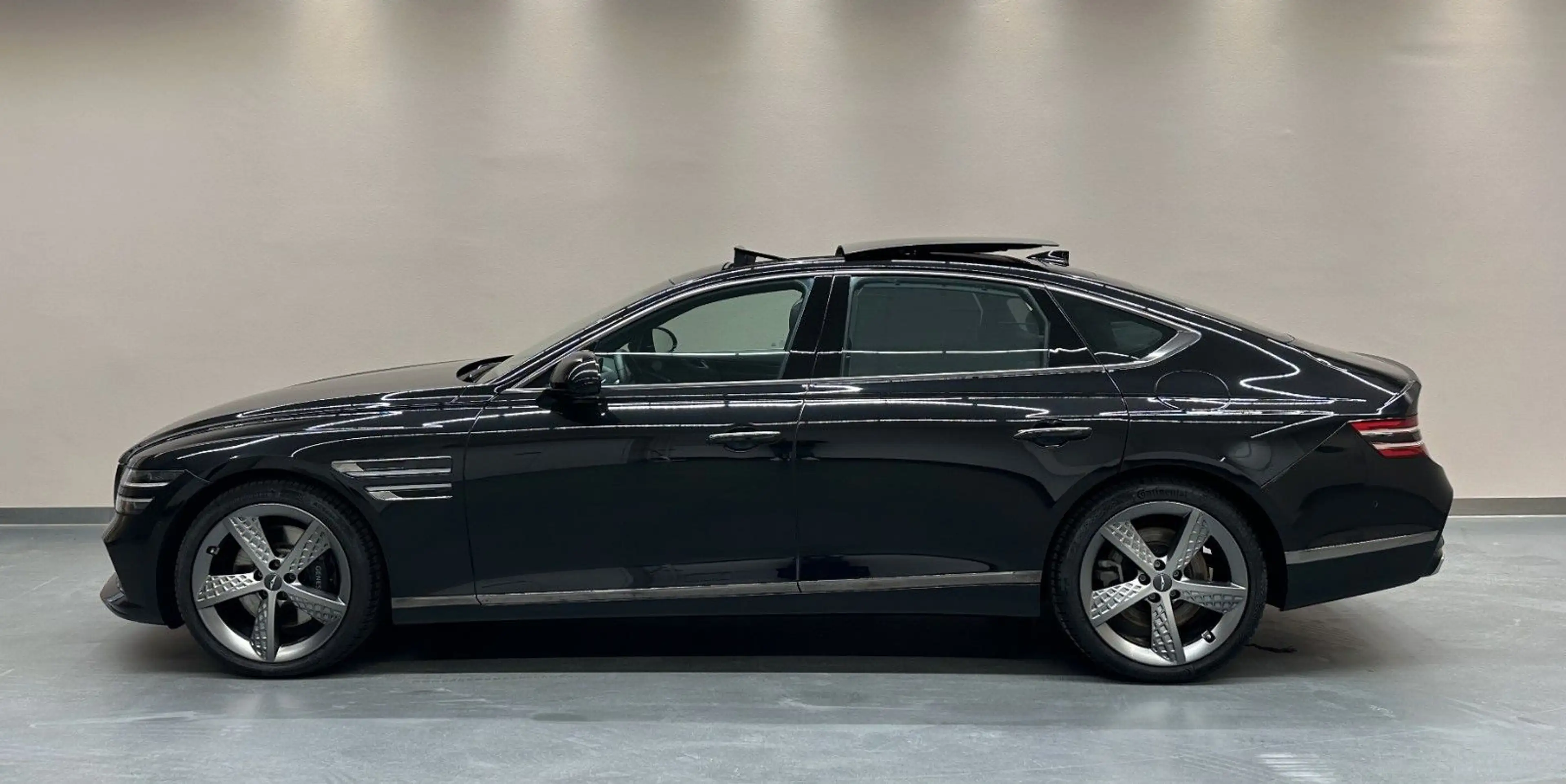Genesis G80 2.5T RWD Sport *PANORAMADACH*SOUNDSYSTEM* — photo 3