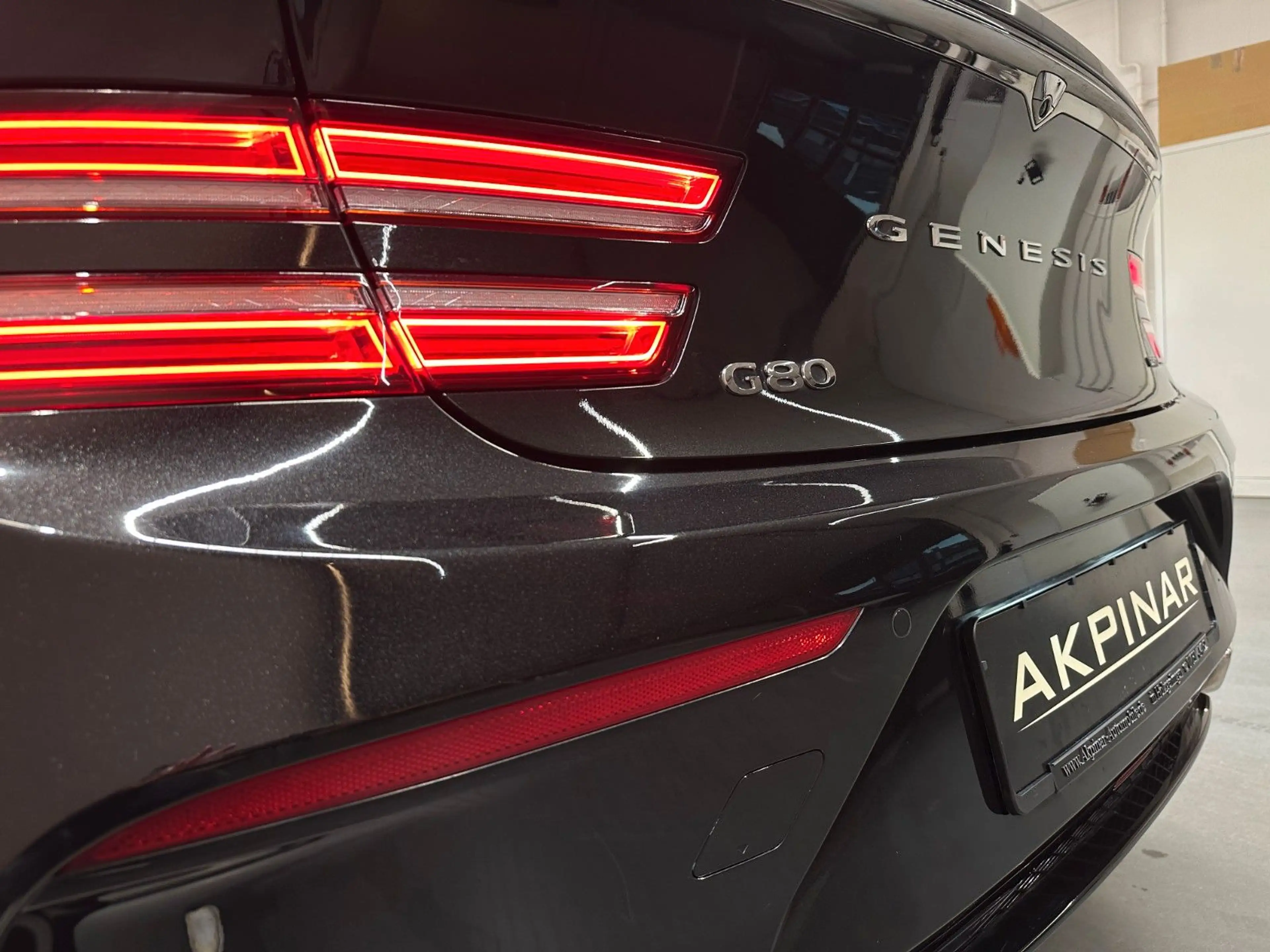 Genesis G80 2.5T RWD Sport *PANORAMADACH*SOUNDSYSTEM* — photo 4