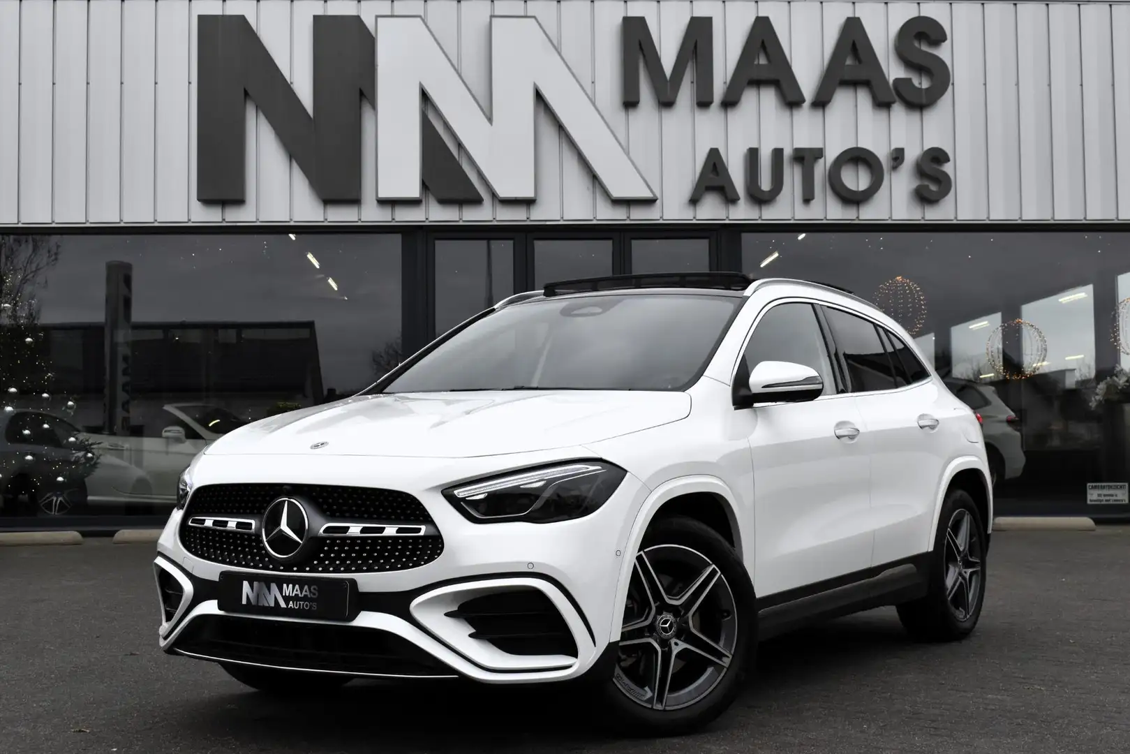 Mercedes-Benz GLA 250 e Business Solution AMG Blanc - 1