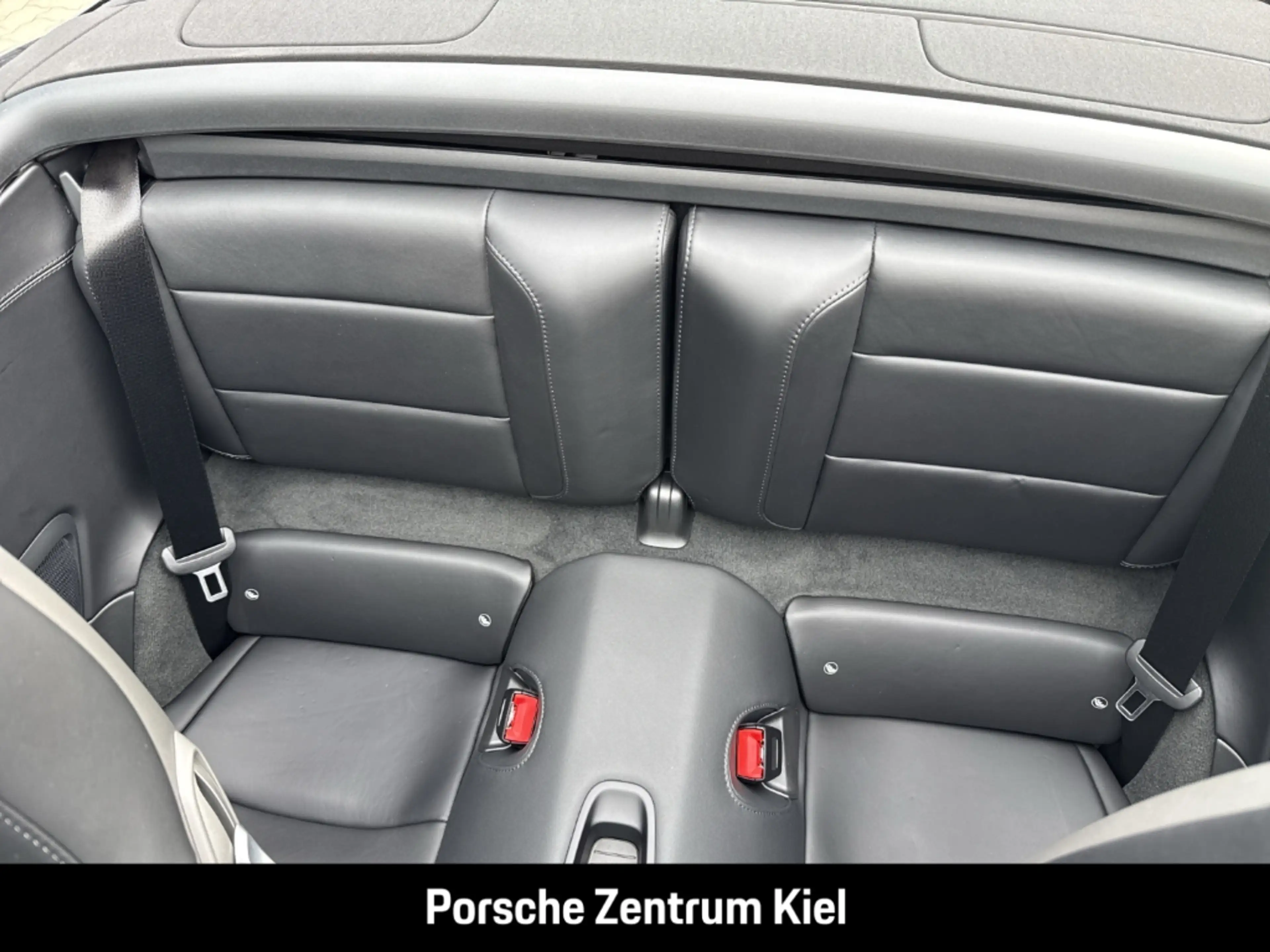 Porsche 991 911 Carrera 4 S Cabrio Sportabgas BOSE 20-Zoll — photo 32