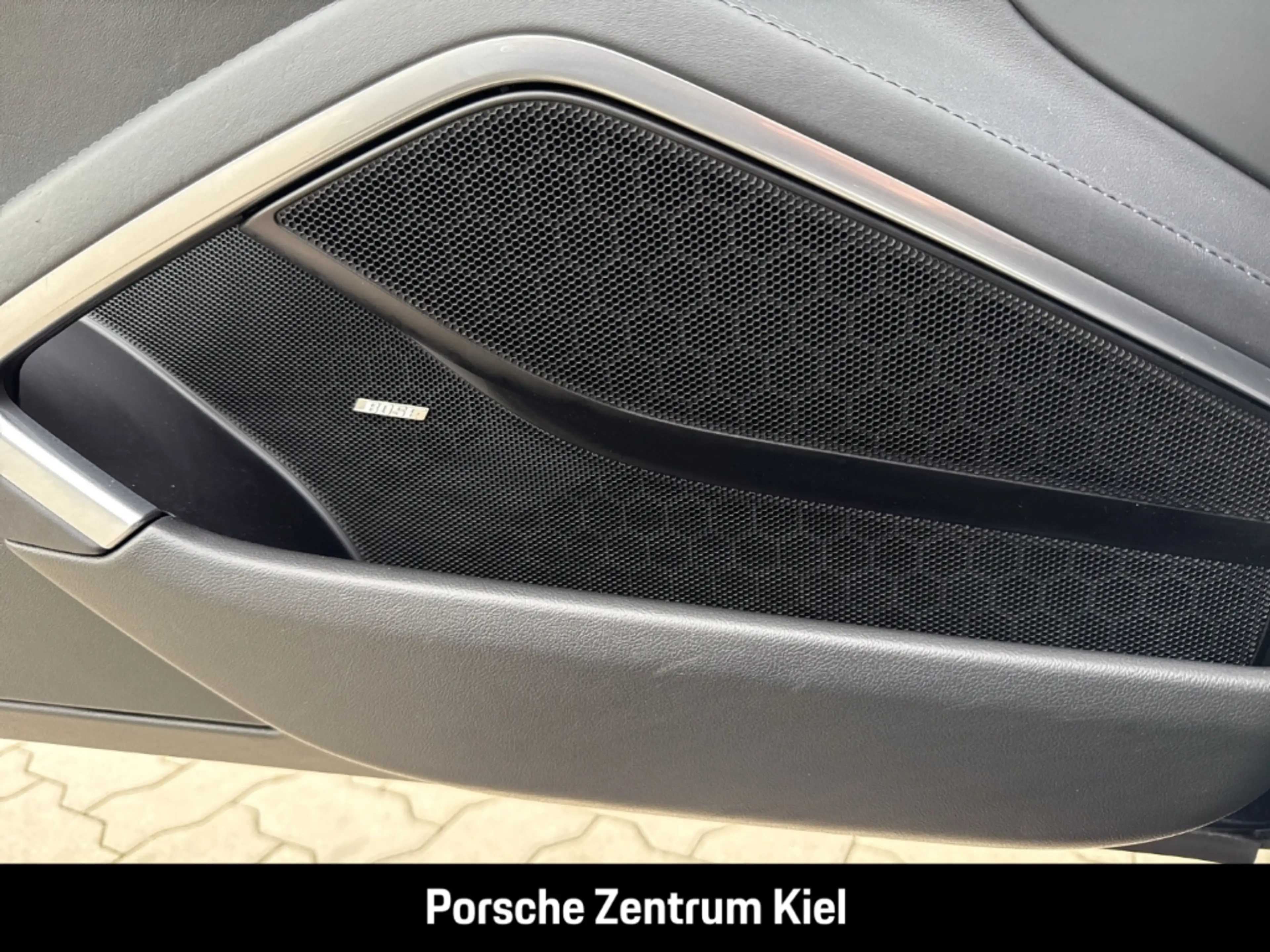 Porsche 991 911 Carrera 4 S Cabrio Sportabgas BOSE 20-Zoll — photo 39
