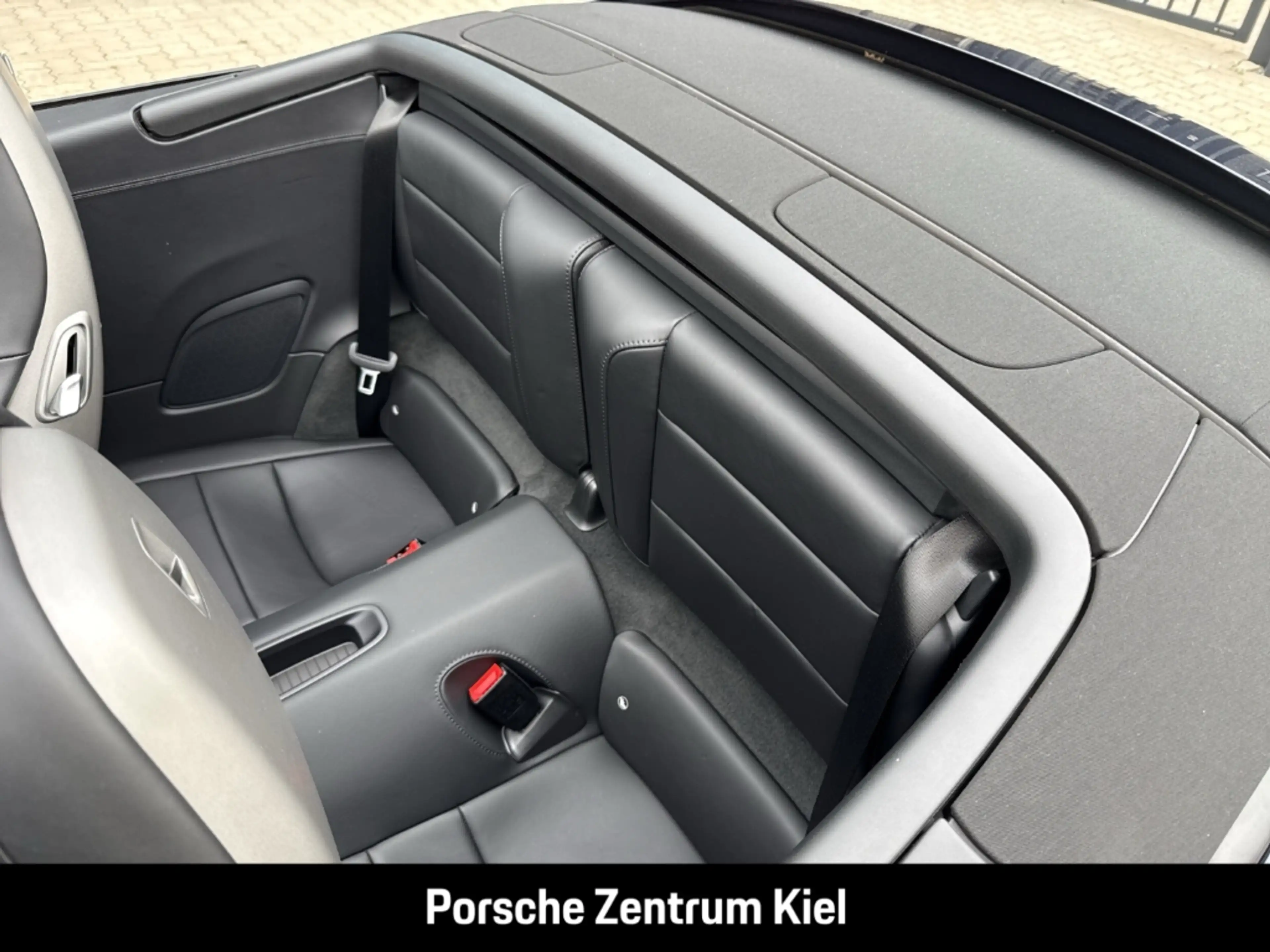 Porsche 991 911 Carrera 4 S Cabrio Sportabgas BOSE 20-Zoll — photo 28