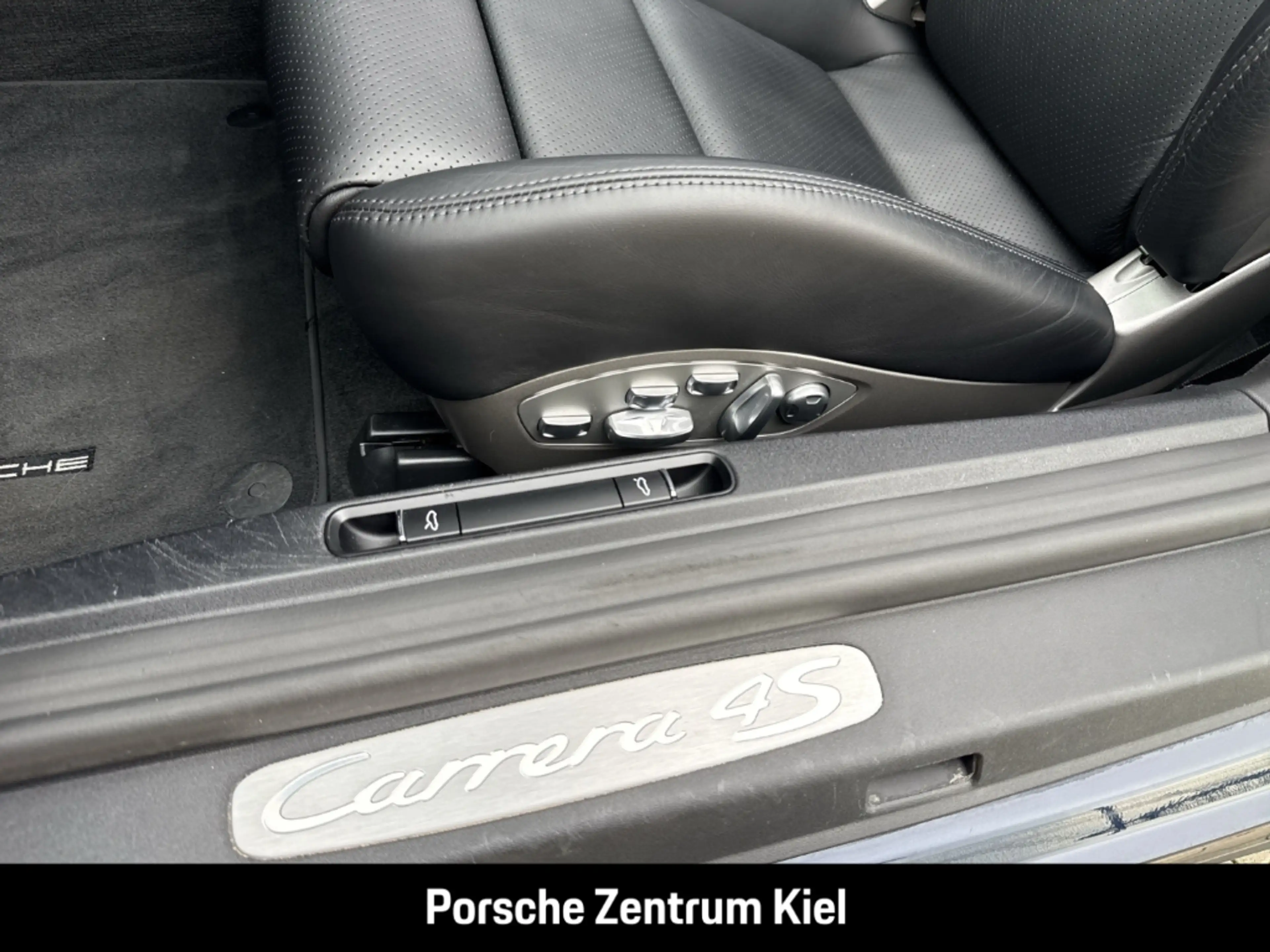 Porsche 991 911 Carrera 4 S Cabrio Sportabgas BOSE 20-Zoll — photo 36