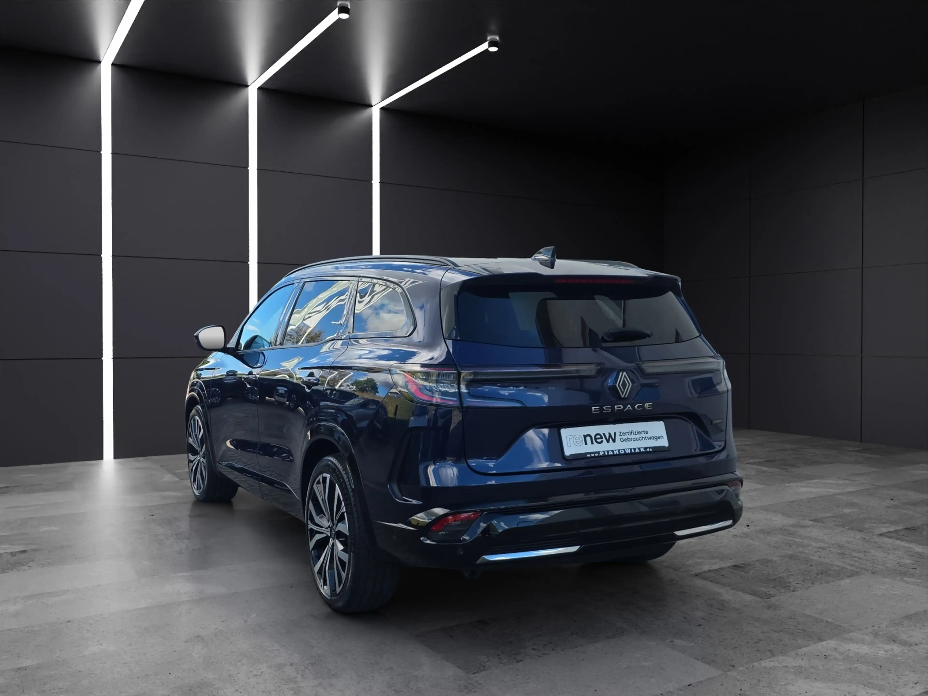 Renault Espace Iconic E-Tech Full Hybrid 200 Panoramadach Automatik Navi Rückfahrkamera — photo 2