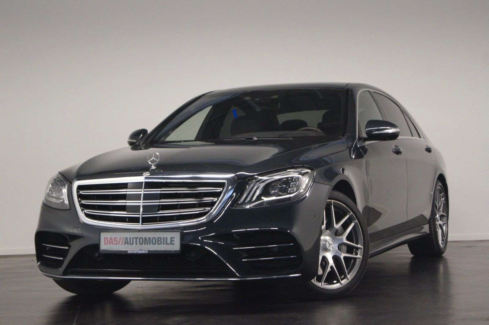 Second hand Mercedes Benz S-Class 