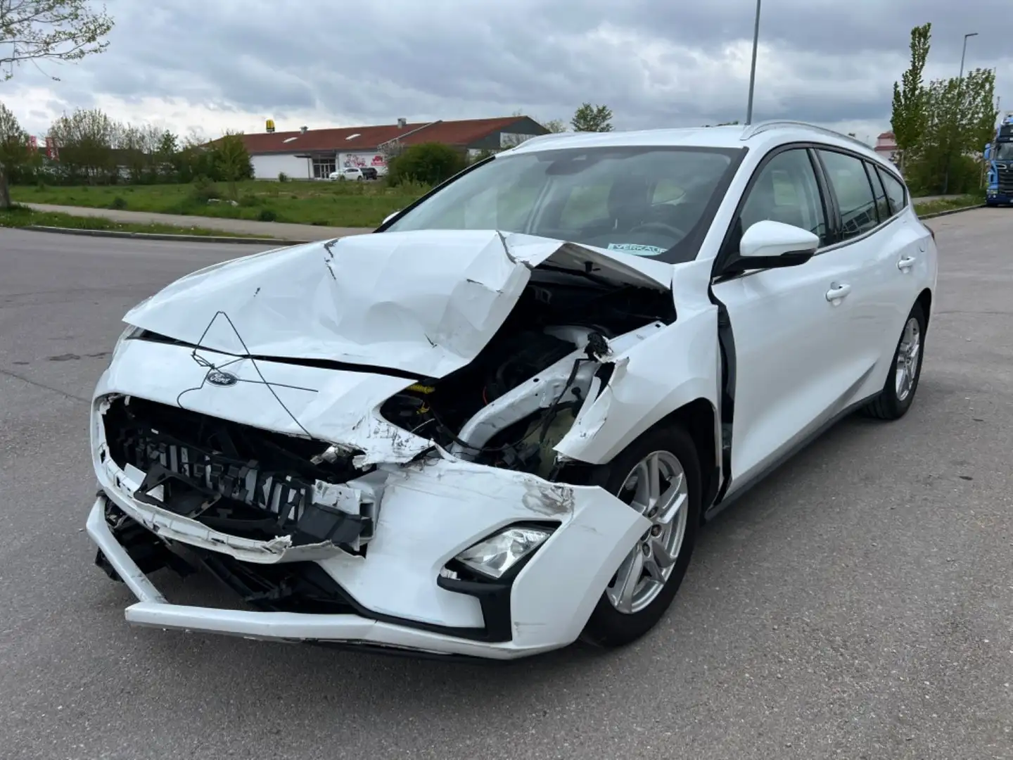 Ford Focus Turnier Cool & Connect Bianco - 1