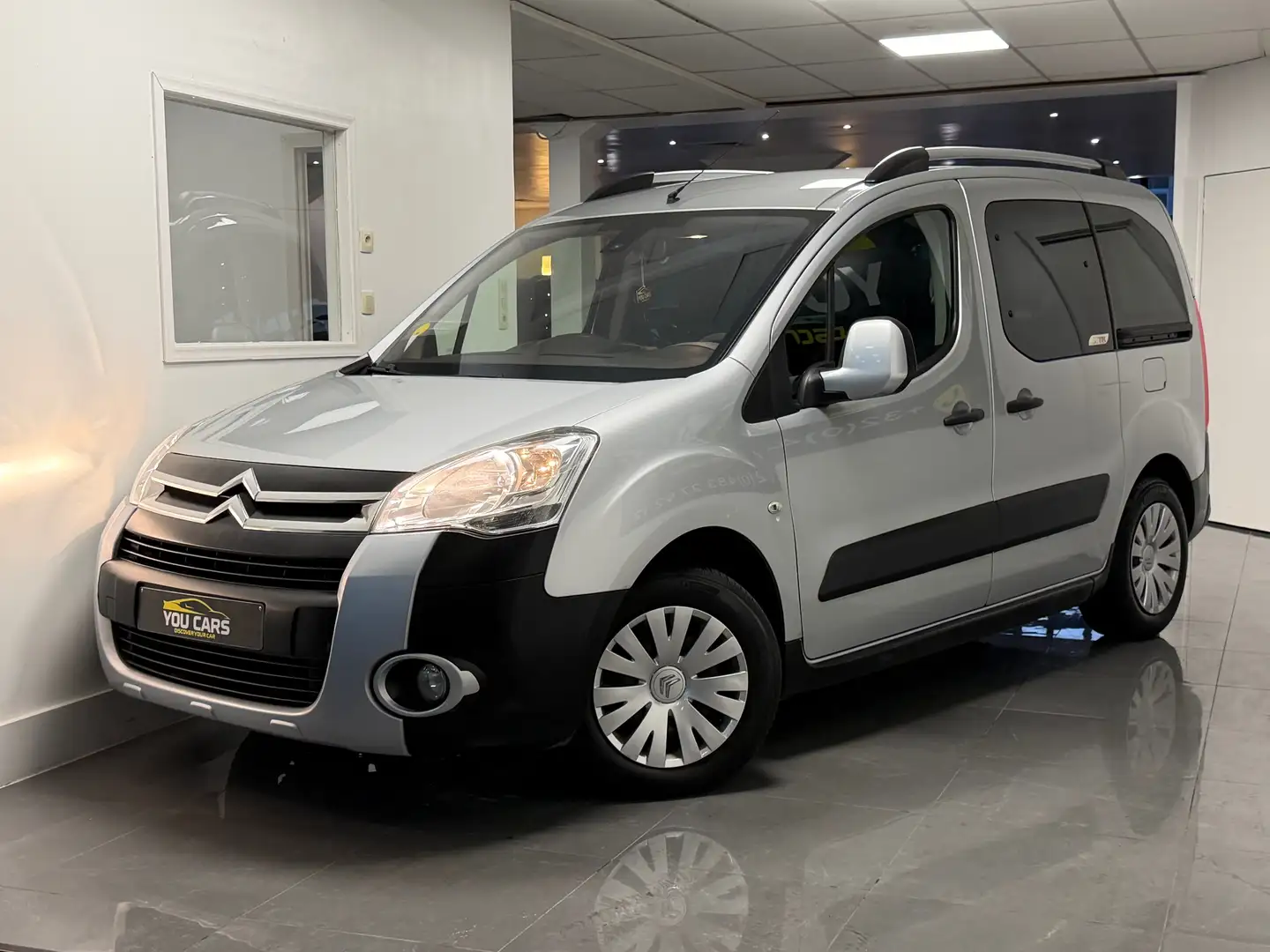 Citroen Berlingo Berlingo Multispace e-HDi 90 XTR Tendance Grijs - 2