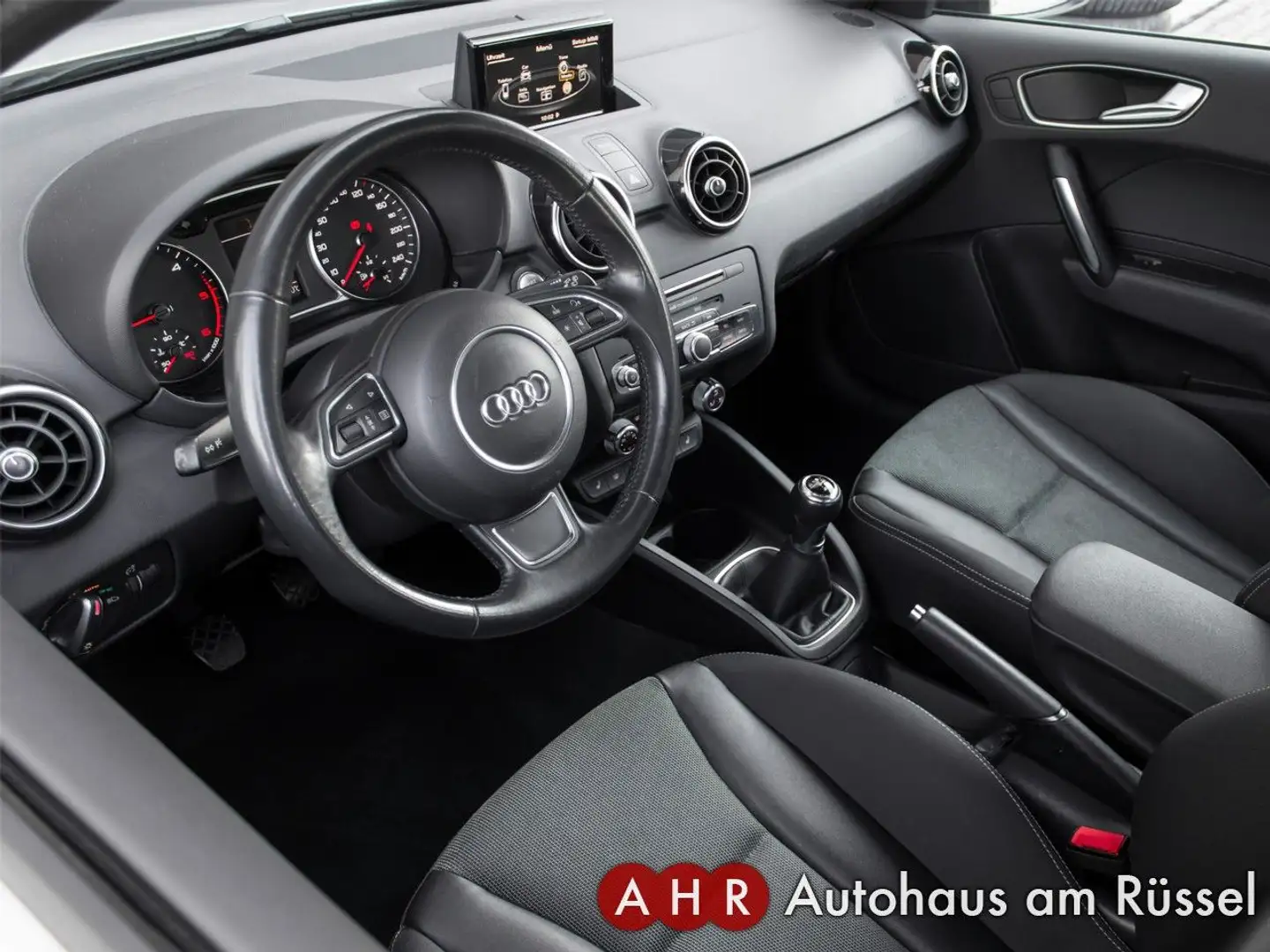 Audi A1 Sportback sport TDI *Kessy*Xenon*Bluetooth* Beige - 2