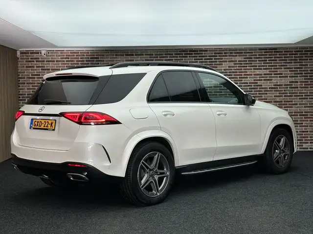 Mercedes-Benz Gle view 2