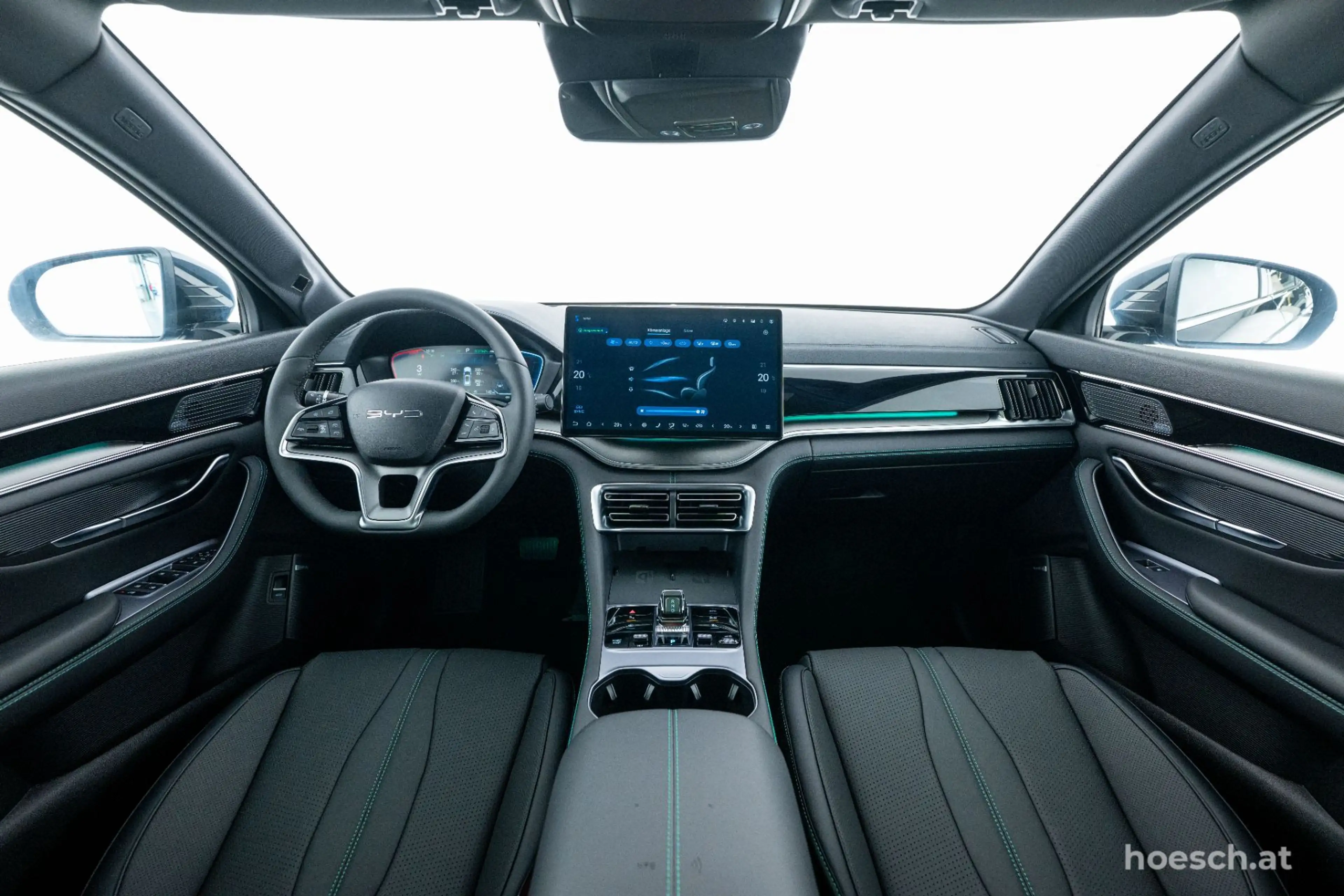 BYD Seal U DM-i COMFORT 26,6 kWh PANO LEDER SOFORT VERFÜGBAR — photo 5