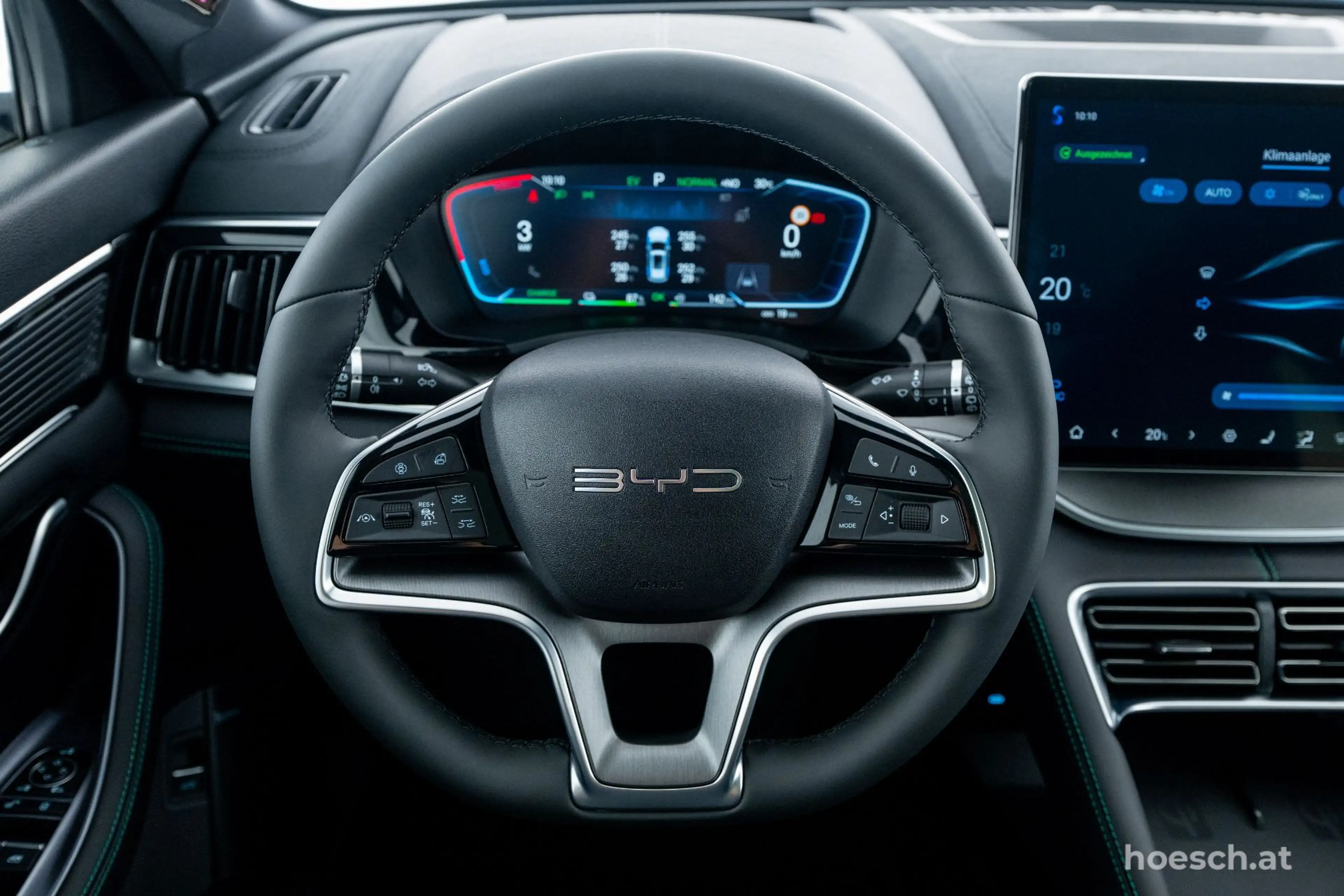 BYD Seal U DM-i COMFORT 26,6 kWh PANO LEDER SOFORT VERFÜGBAR — photo 6