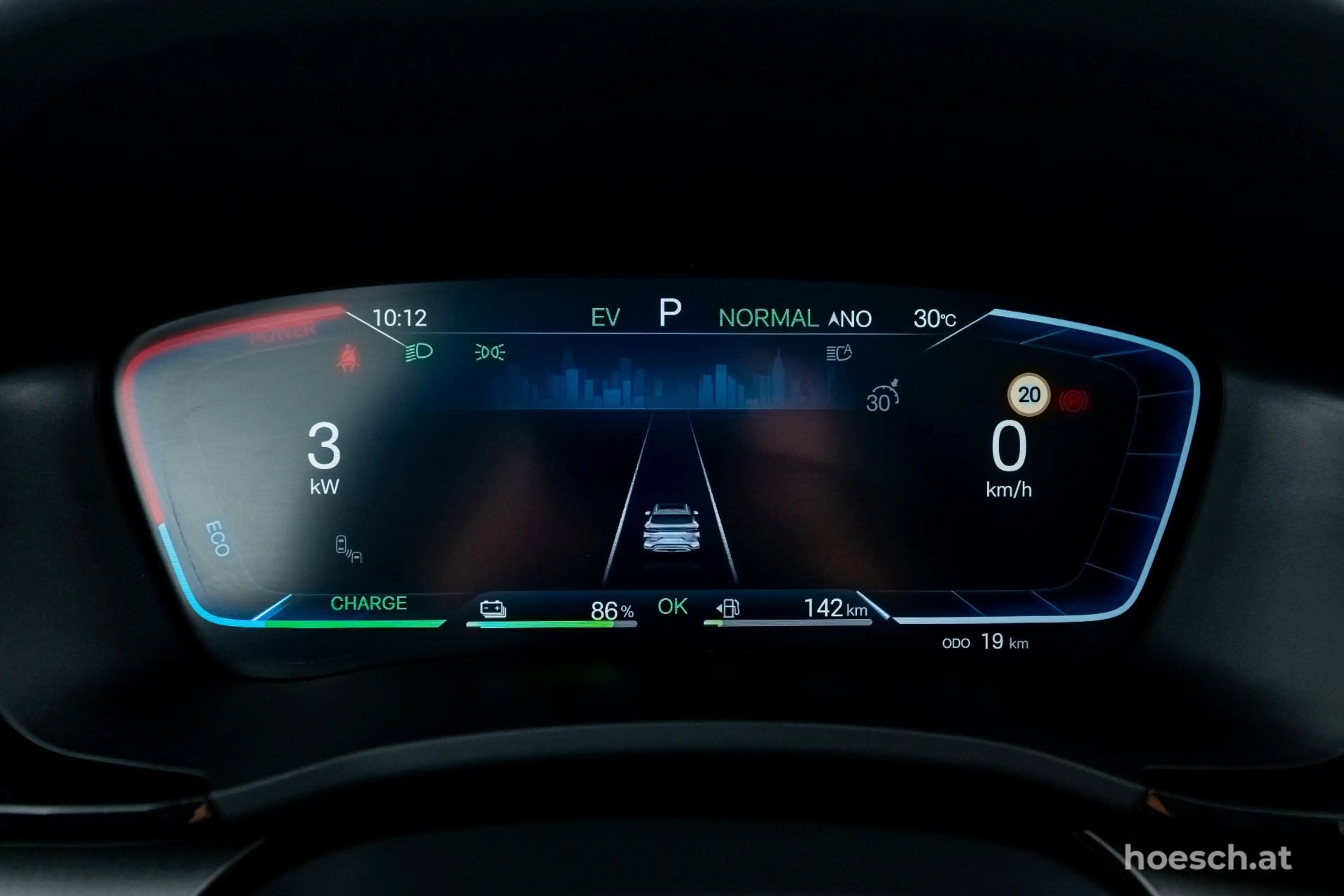 BYD Seal U DM-i COMFORT 26,6 kWh PANO LEDER SOFORT VERFÜGBAR — photo 10