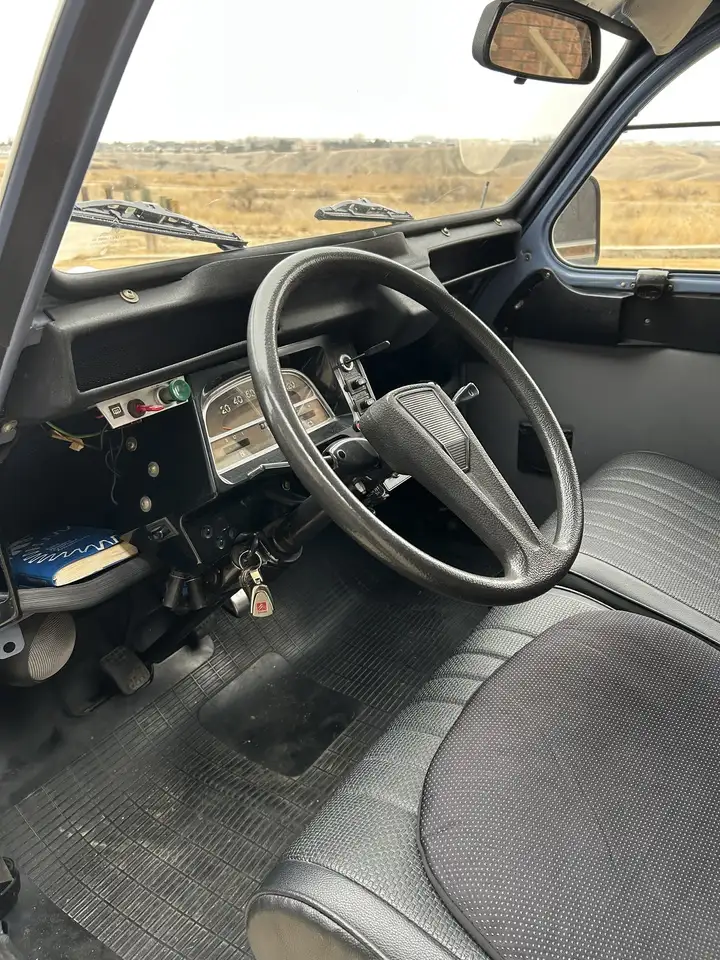 Citroen 2CV снимка Citroen 2CV