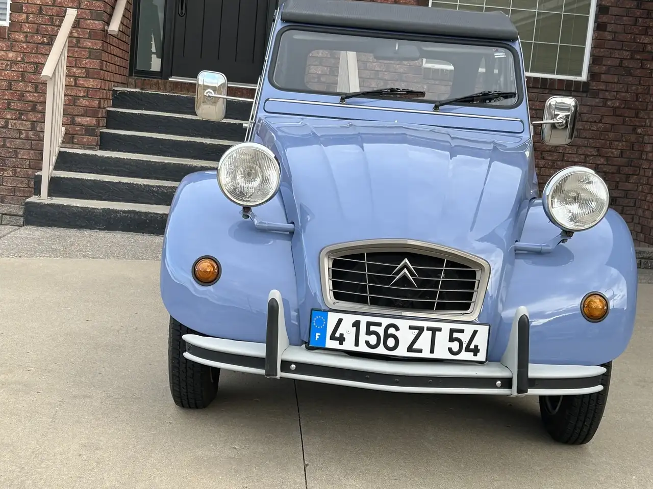 Citroen 2CV снимка Citroen 2CV