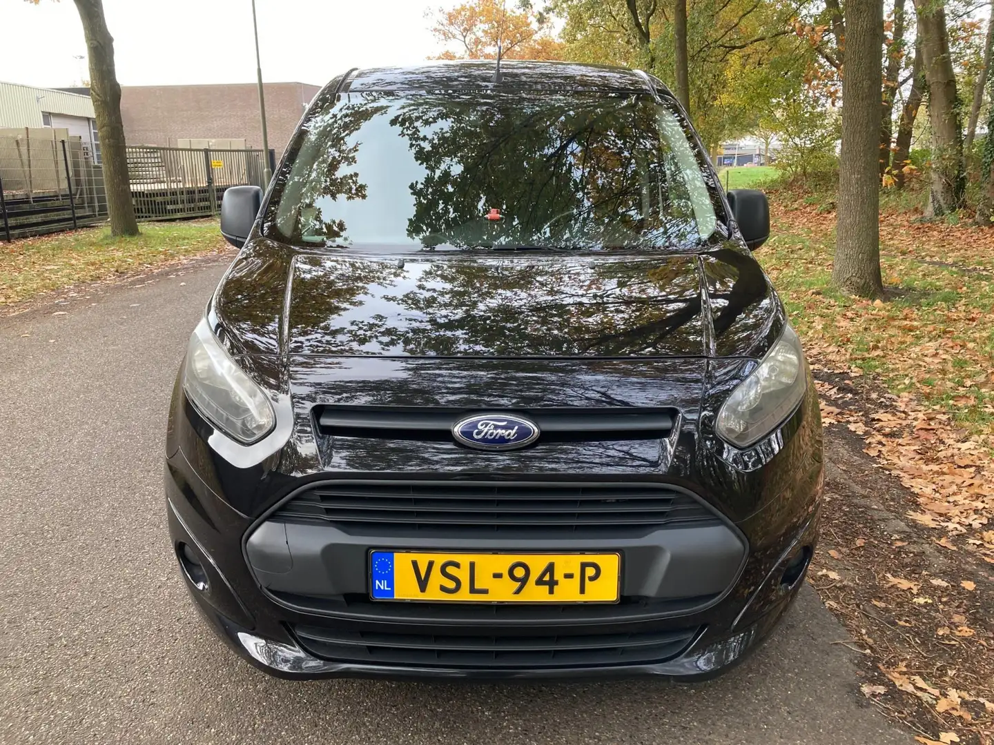 Ford Transit Connect 1.6 benzine,L2, Nw automaat bak, cruise cntr, trek Zwart - 2