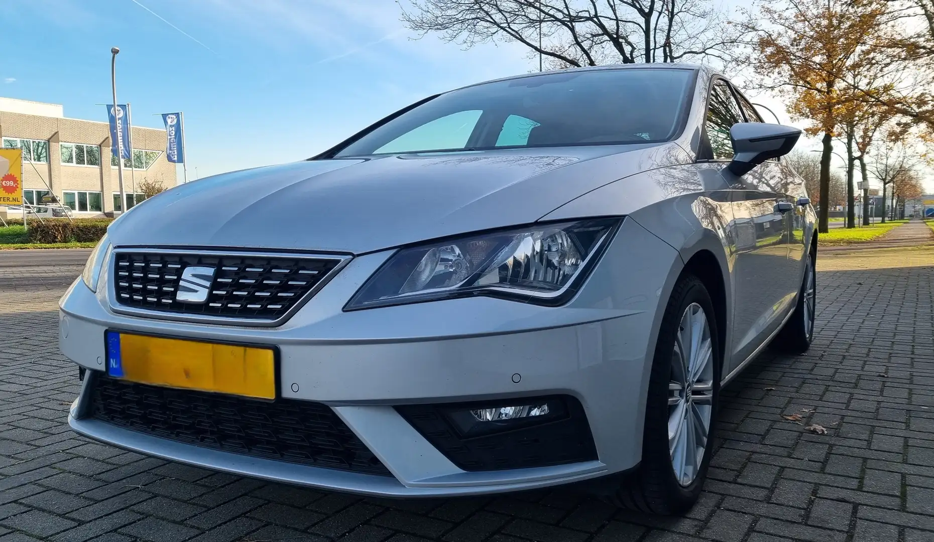SEAT Leon Leon 1.4 TSI X-PERIENCE (verkoop via garage) Zilver - 2