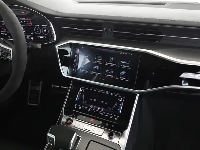 Audi RS7 view 14
