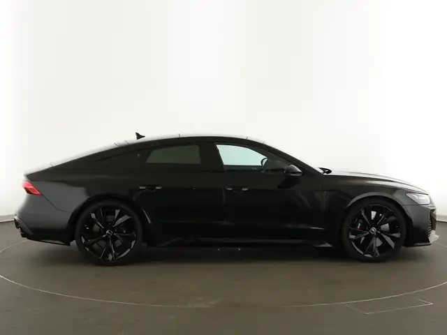 Audi RS7 view 9