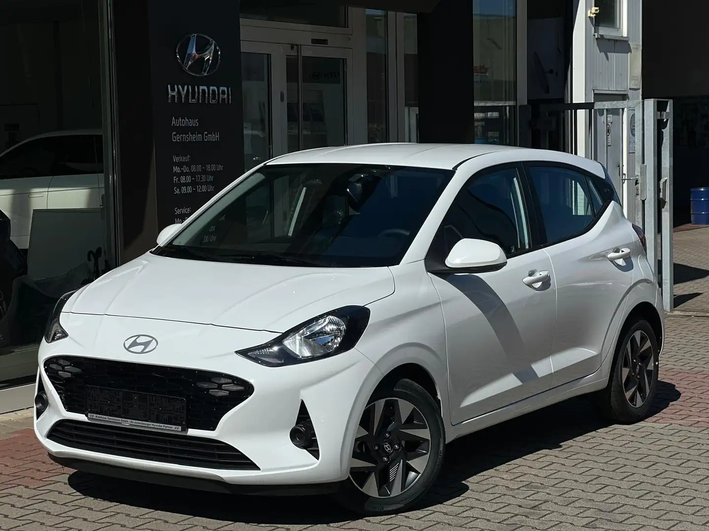 Hyundai i10 1.2 2WD Trend ***Automatik, Sitzheizung, Kamera*** Blanc - 1