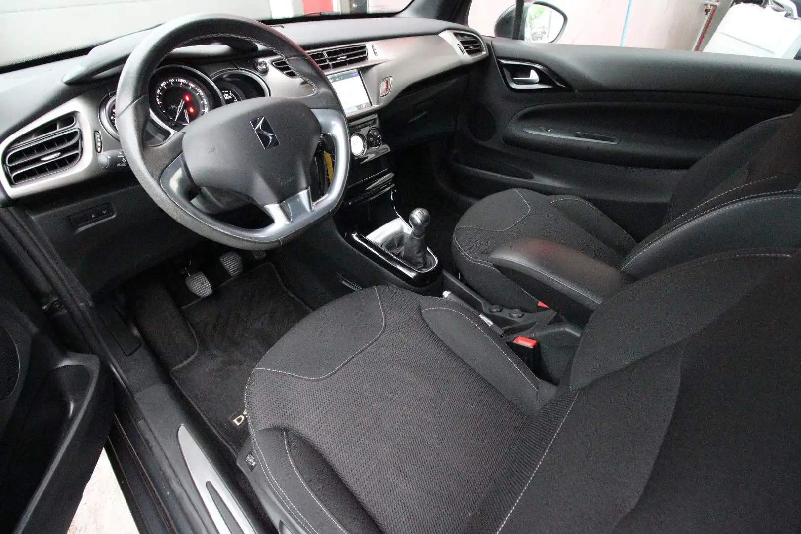 DS Automobiles DS 3 Cabrio So Chic~LED~Kamera~Navigation~8fach~ Grau - 2