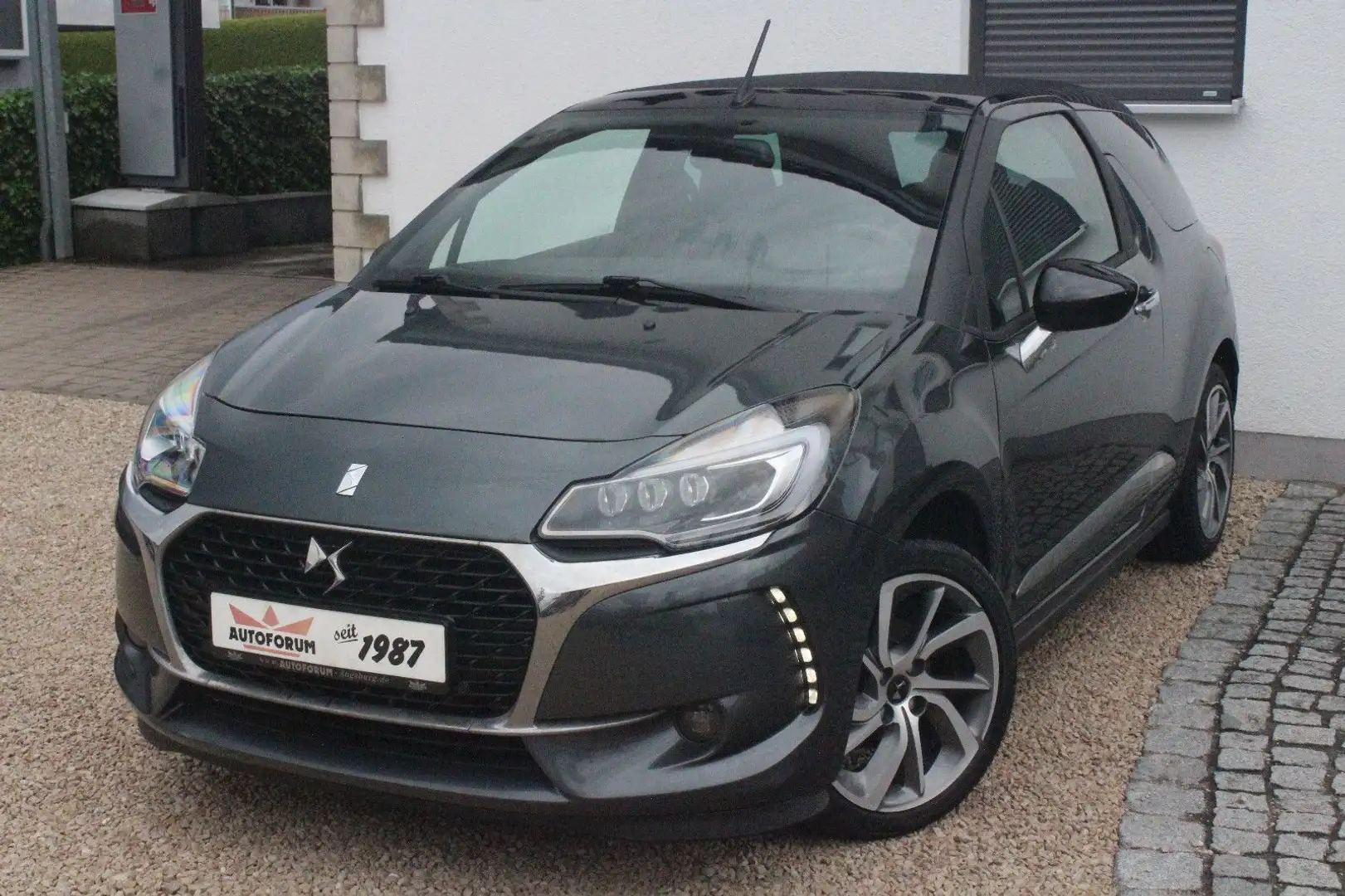 DS Automobiles DS 3 Cabrio So Chic~LED~Kamera~Navigation~8fach~ Grau - 1